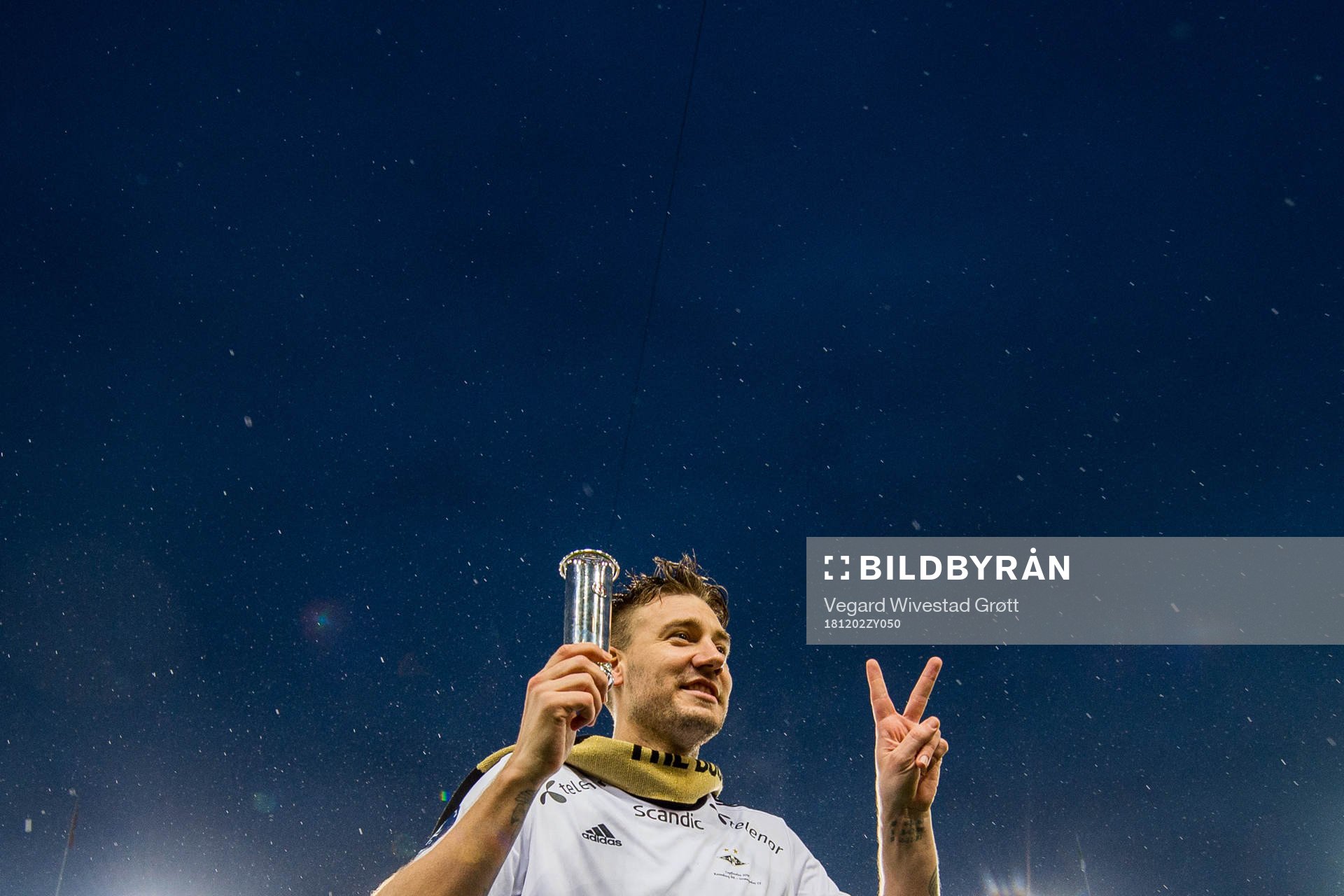Nicklas Bendtner of Rosenborg celebrates after winning the cup final between Rosenborg and Strømsgodset on December 2, 2018 in Oslo.