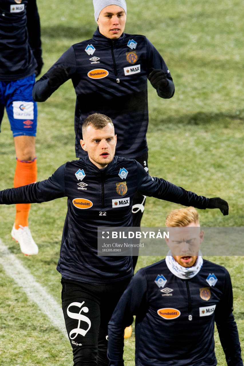 Daníel Grétarsson, Adam Örn Arnarson and Fredrik Carlsen