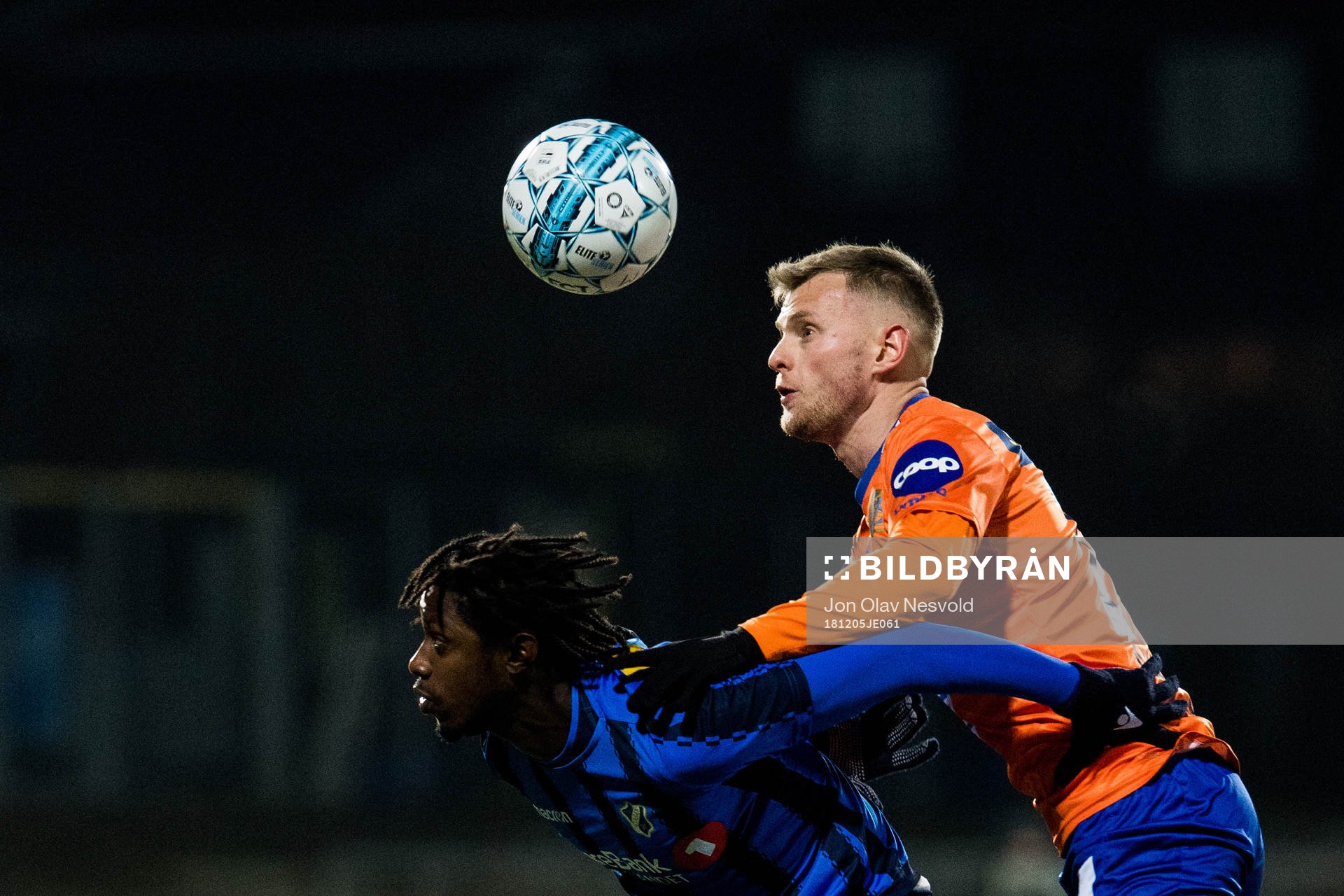 Moussa Njie of Stabæk and Adam Örn Arnarson of Aalesund
