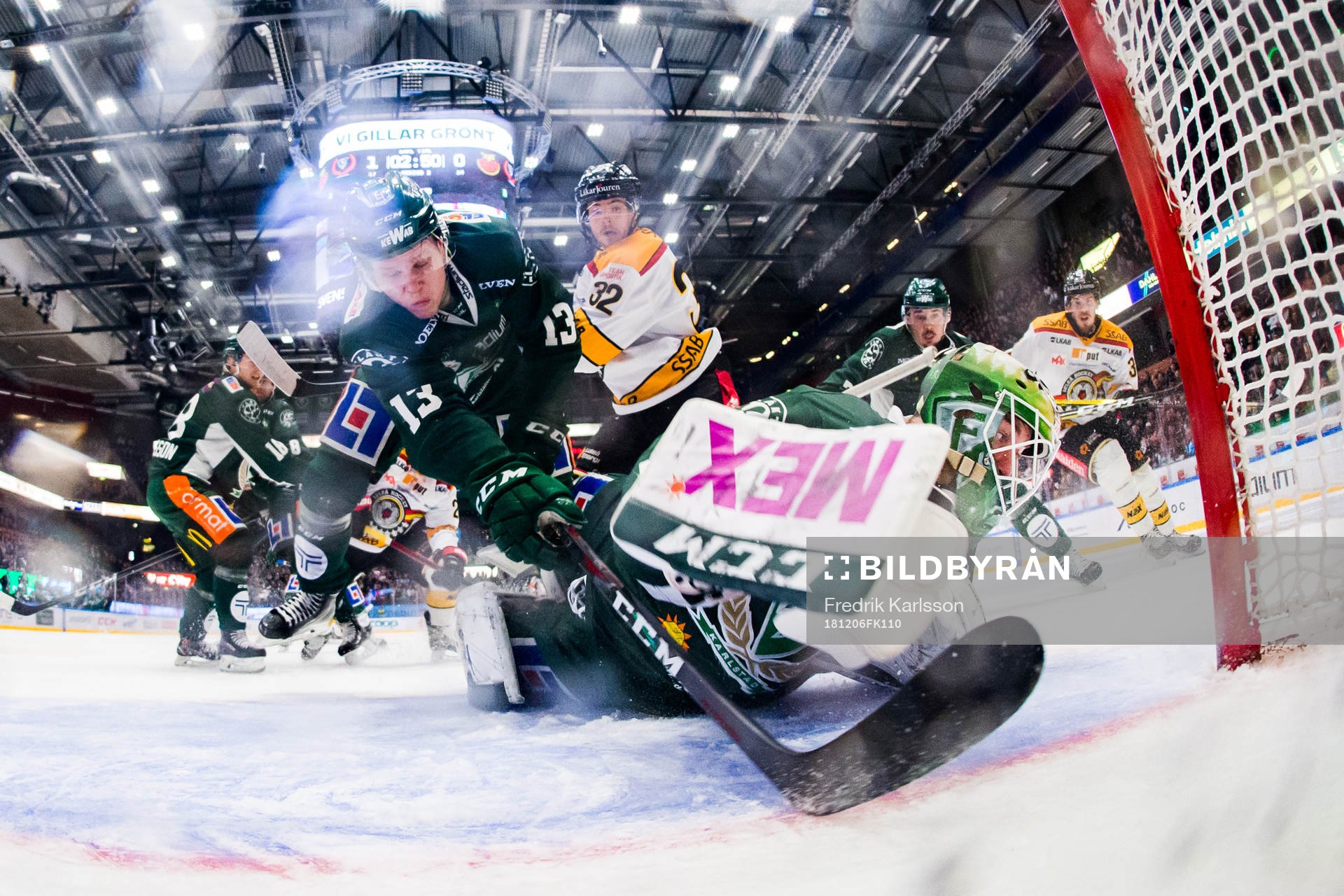 Färjestads Daniel Viksten och målvakt Markus Svensson