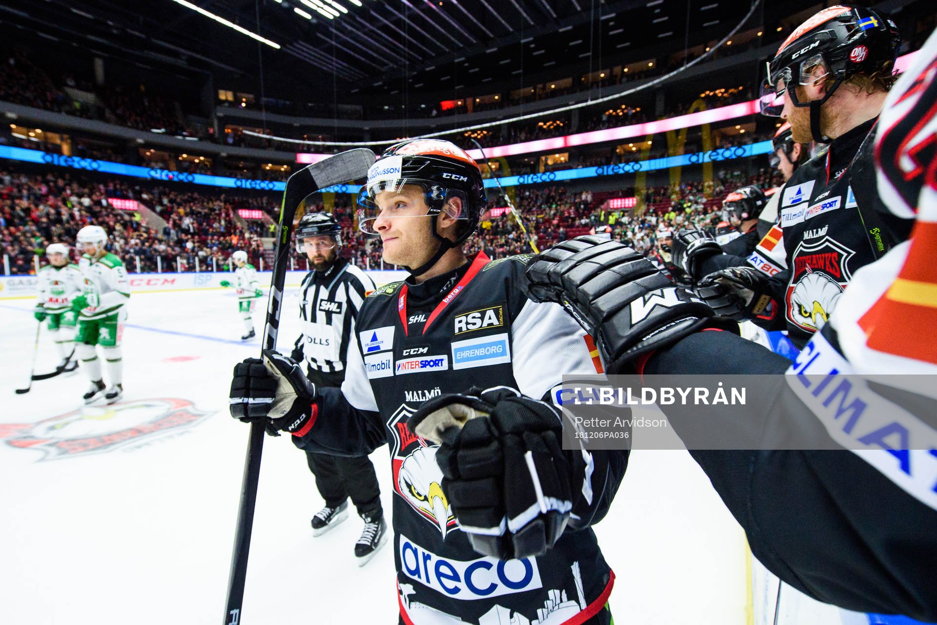 Malmö Redhawks Johan Olofsson jublar