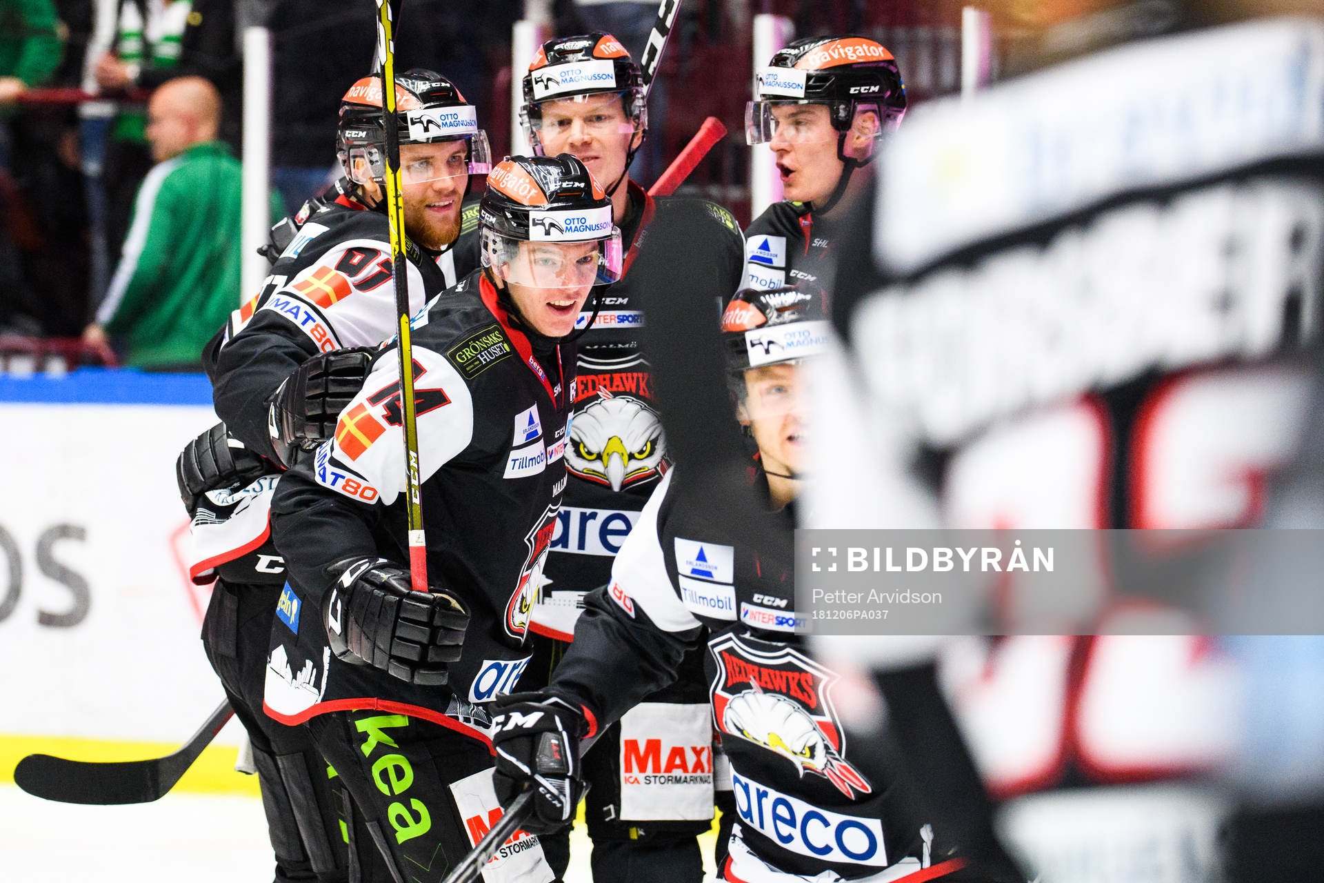 Malmö Redhawks Carl-Johan Lerby och Johan Olofsson jublar