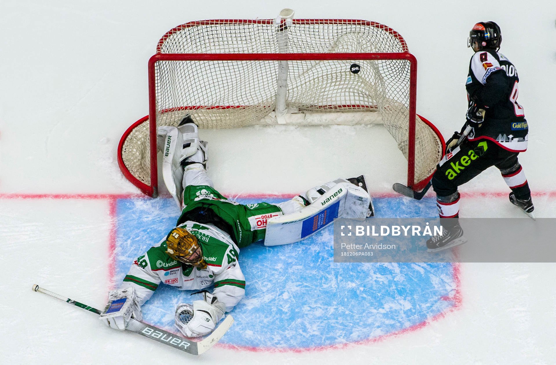 Malmö Redhawks Johan Olofsson sätter det matchavgörande