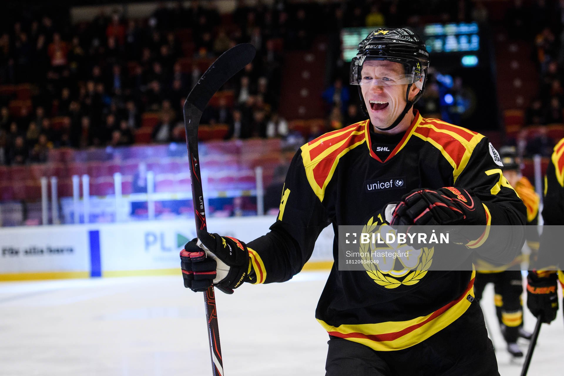 Brynäs Nicklas Danielsson jublar