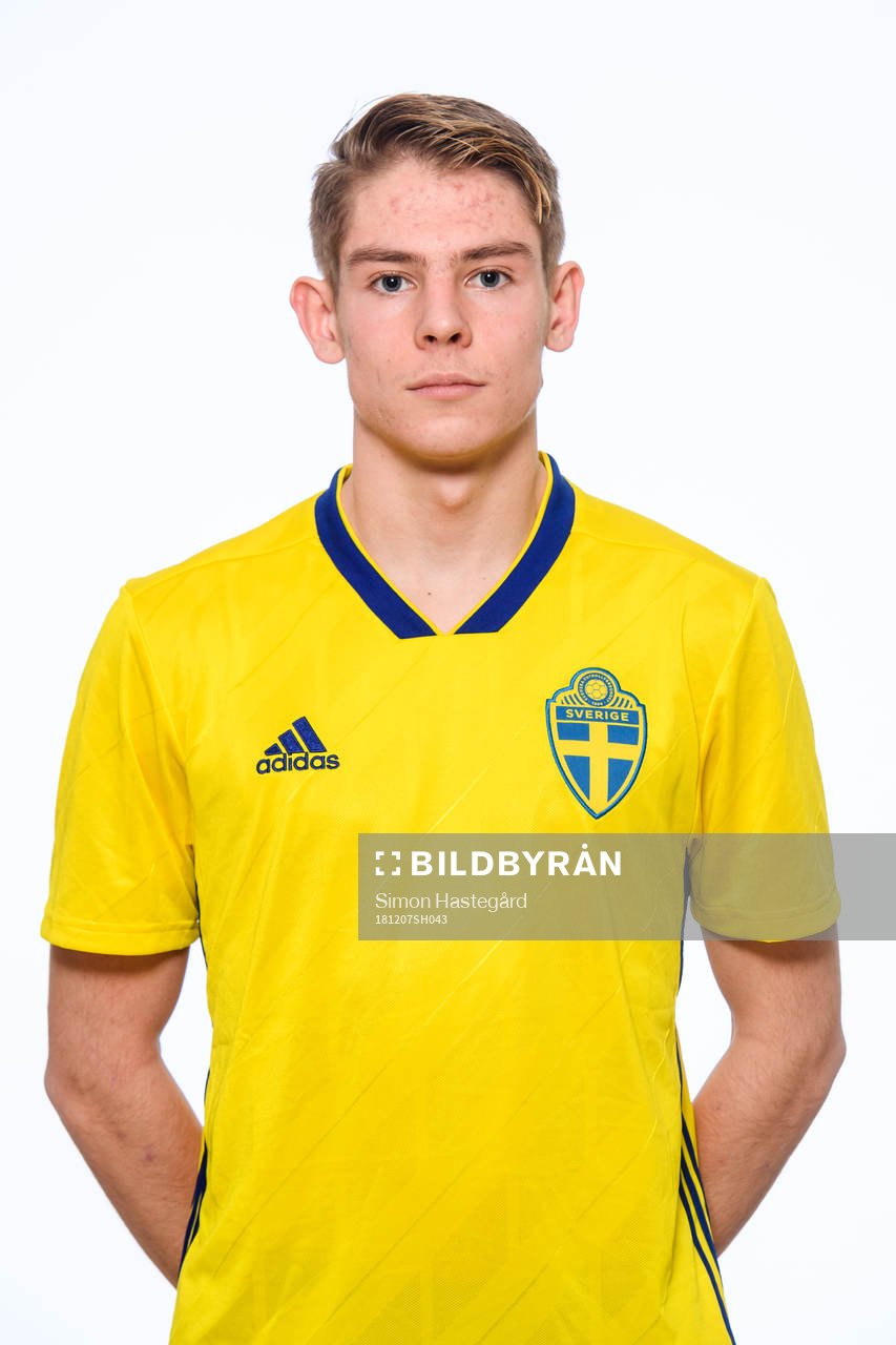 Alex Larsson i P16-landslaget