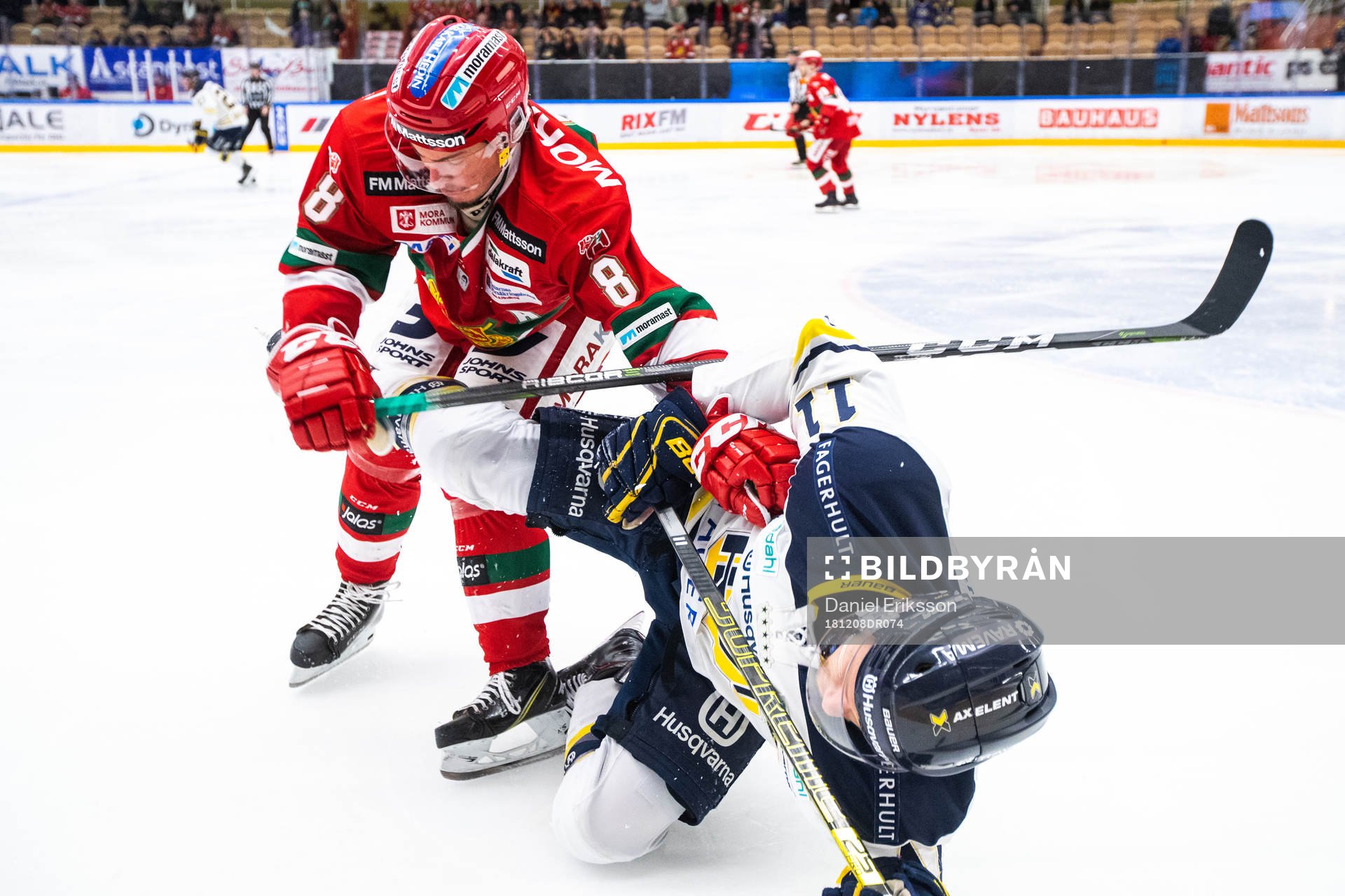 s Simon Önerud