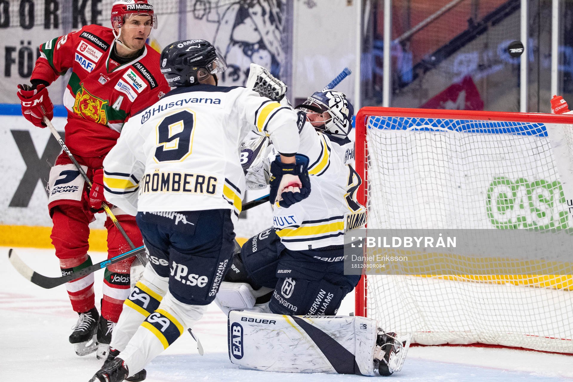 s HV71:s målvakt Jonas Gunnarsson  och HV71:s Didrik