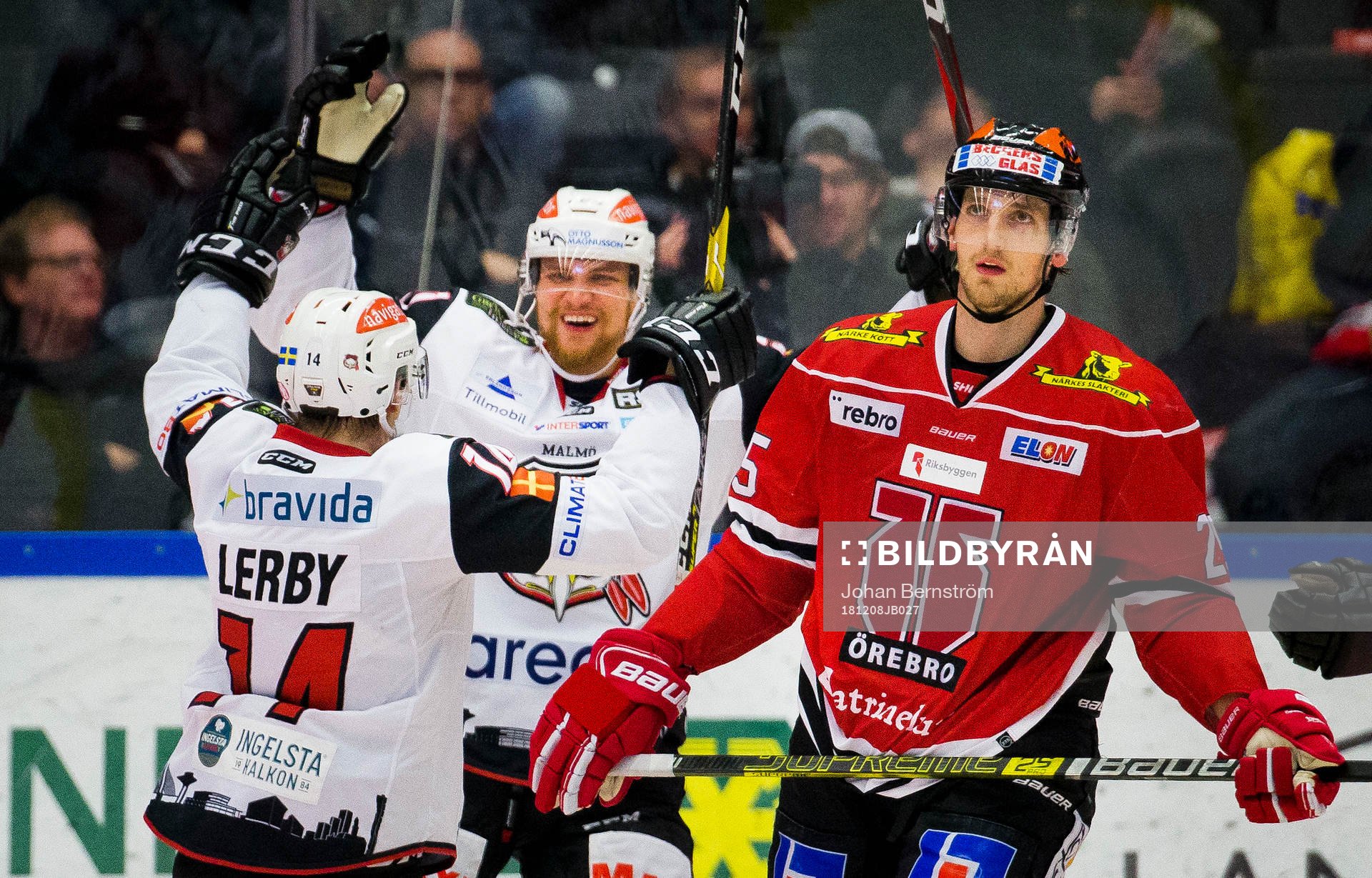 Malmö Redhawks Max Görtz gör 0-1 och jublar och Örebros