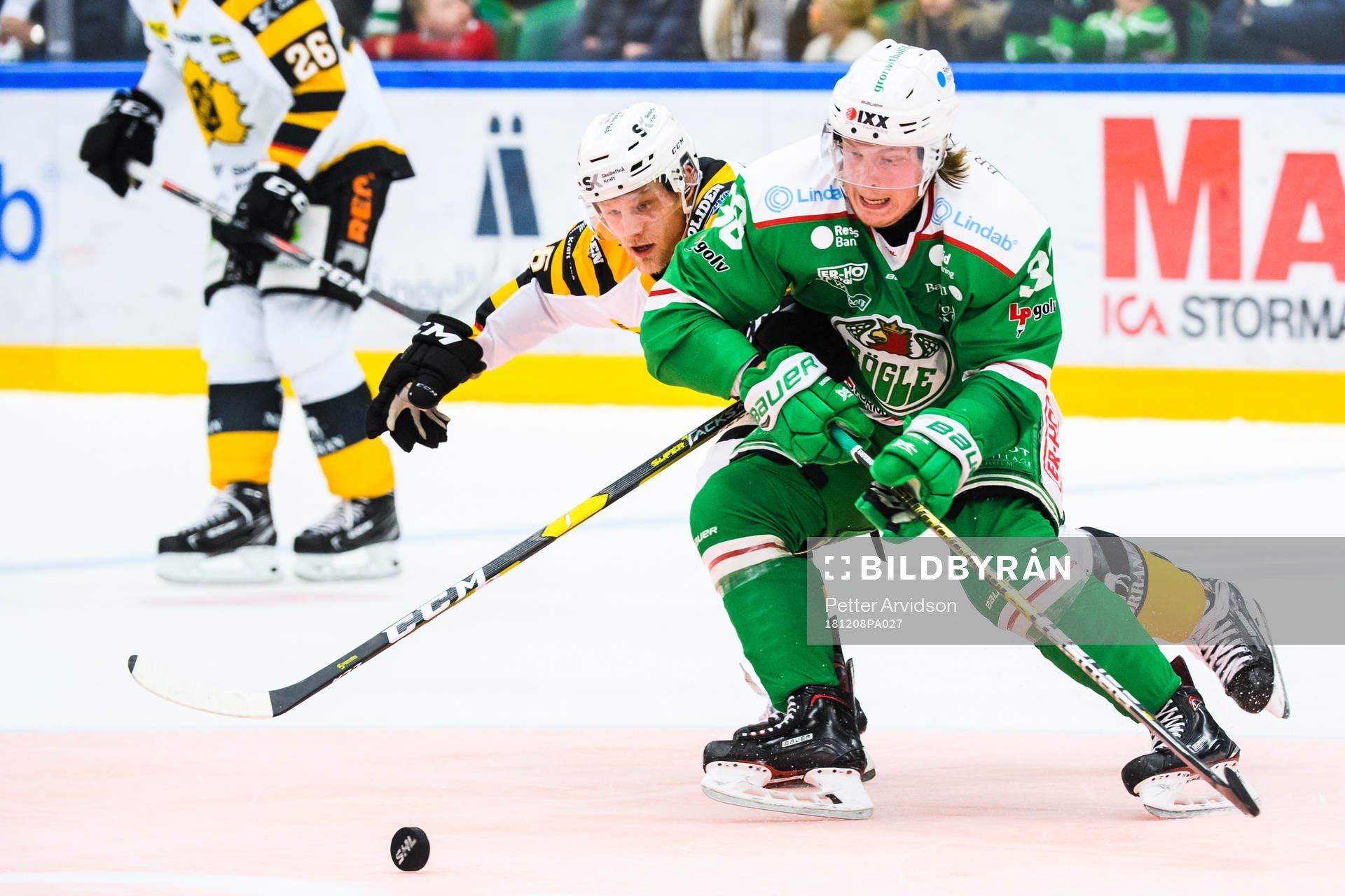 Rögles Erik Andersson och Skellefteås Bud Holloway