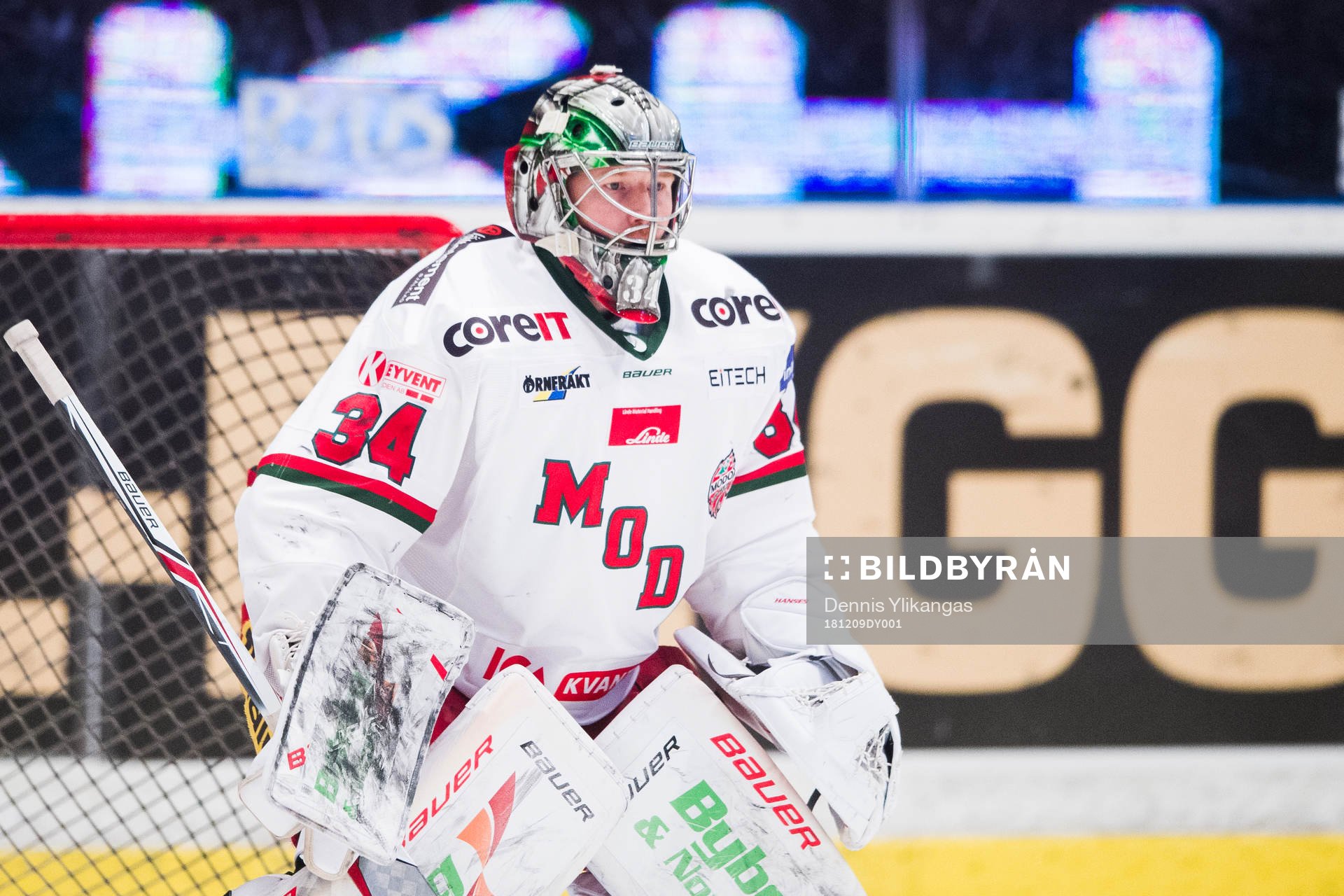Modos målvakt Erik Hanses
