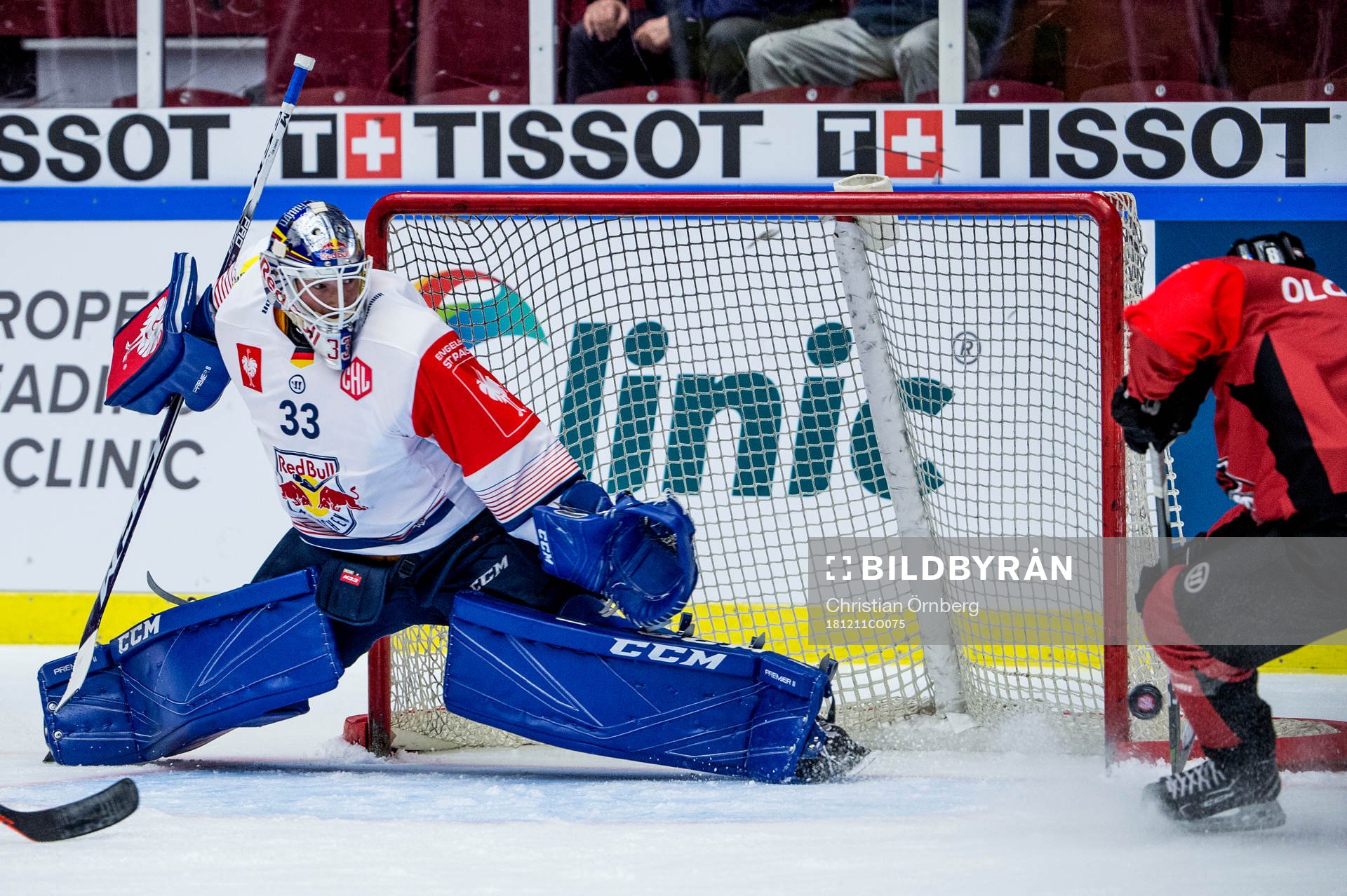 Jens Olsson of Malmö Redhawks scores 4-3