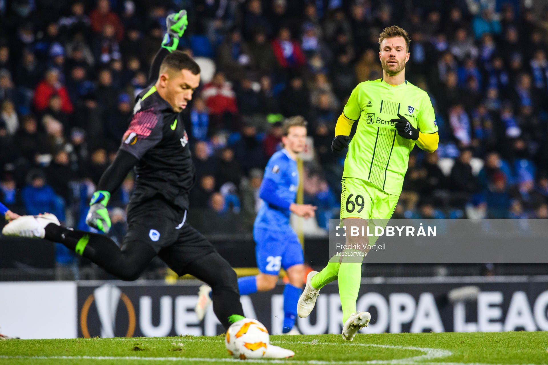 Goalkeeper Danny Vukovic of Genk and Patrick Mortensen of