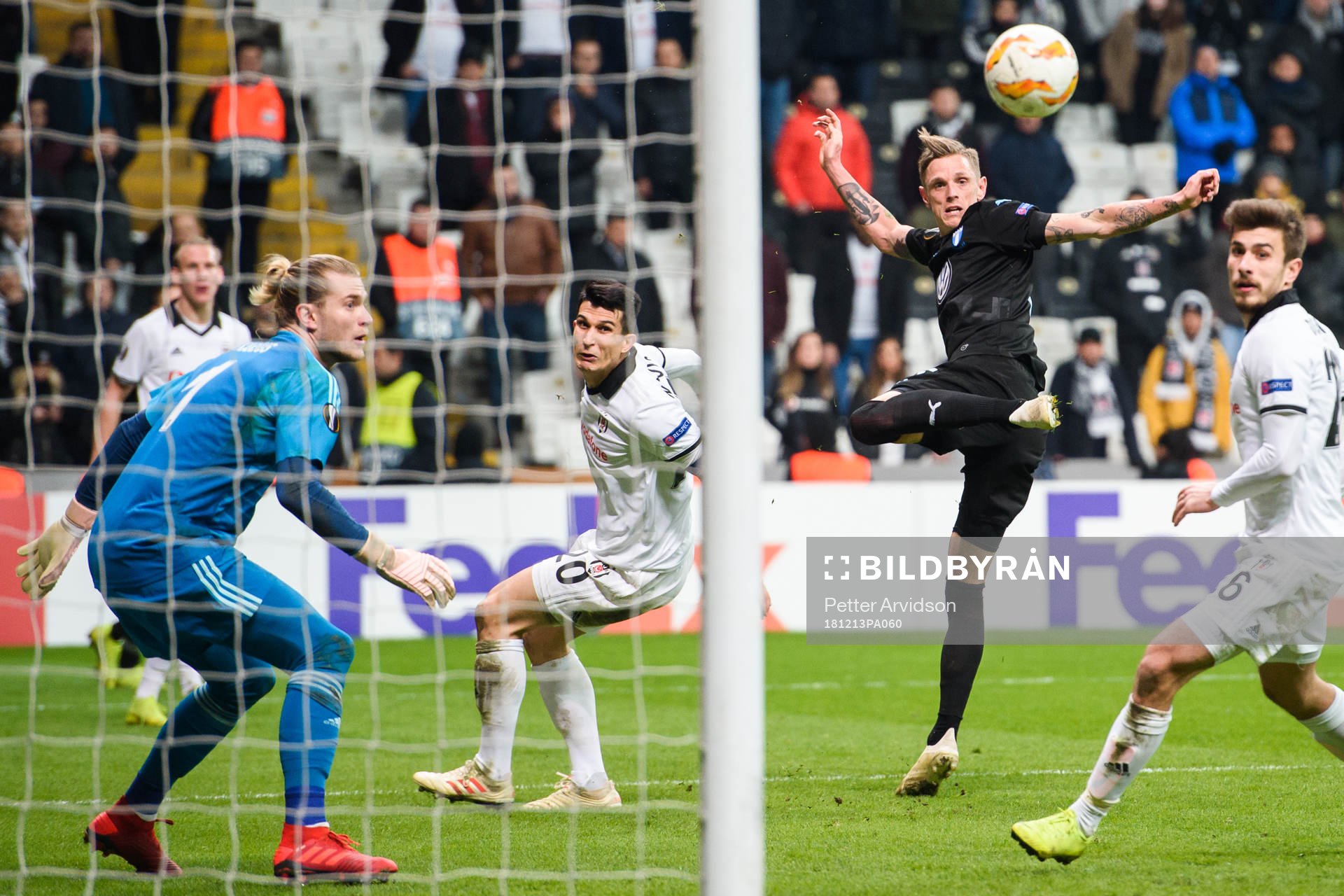 Sören Rieks of Malmö FF and Goalkeeper Loris Karius of