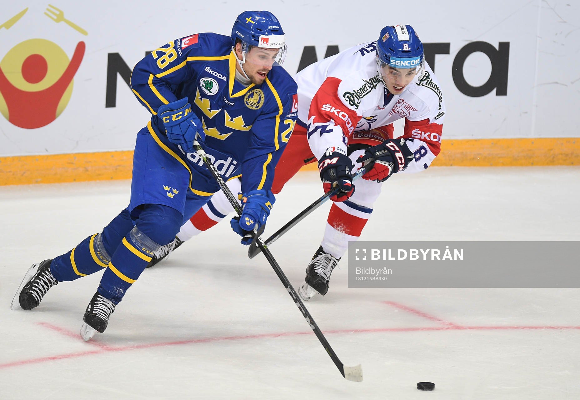 Sweden's Mathias Brome, left, and Czech Republic's David