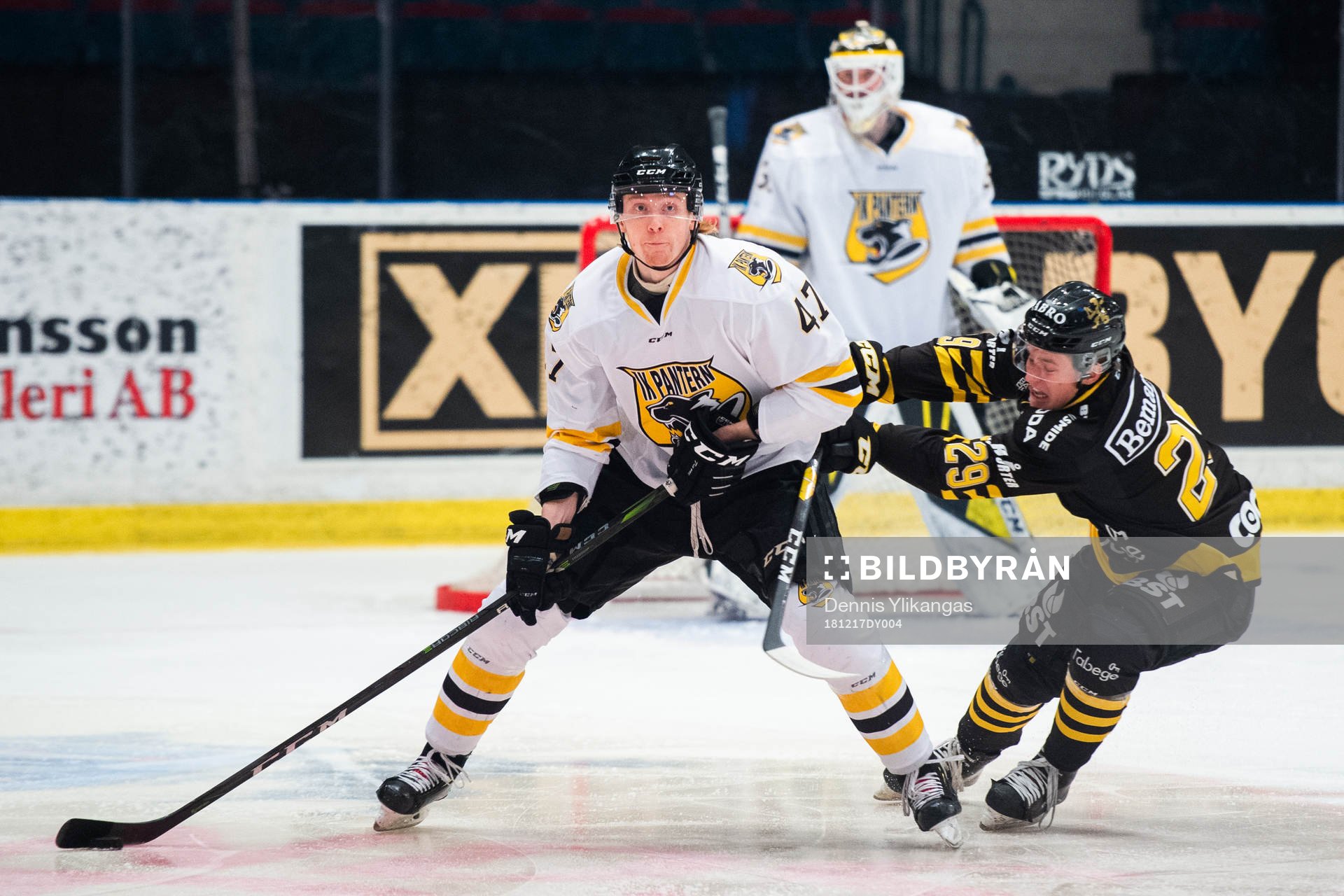 s Isak Dahlin i kamp om pucken