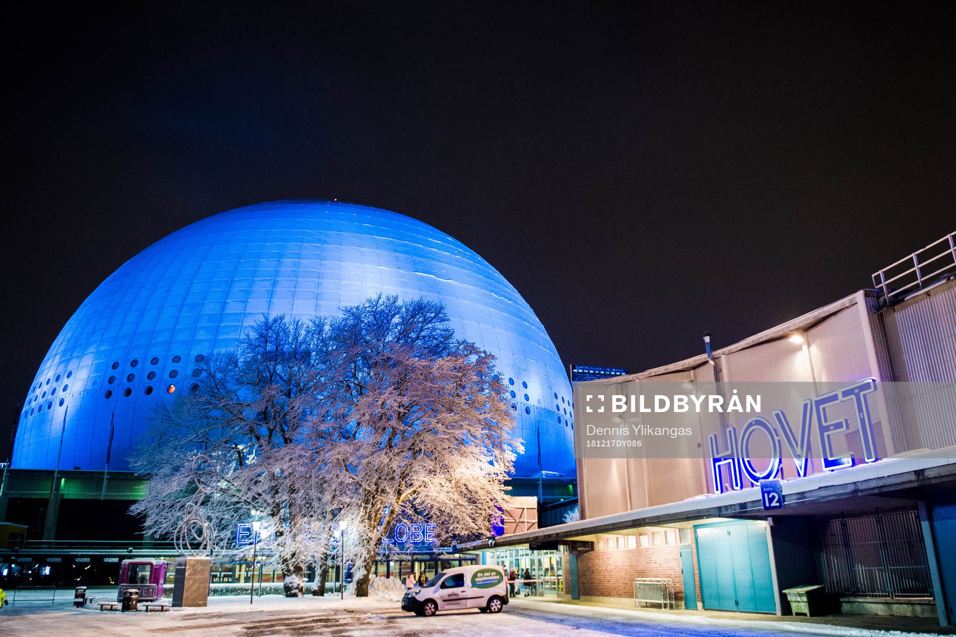 Exteriör vy av Globen och Hovet