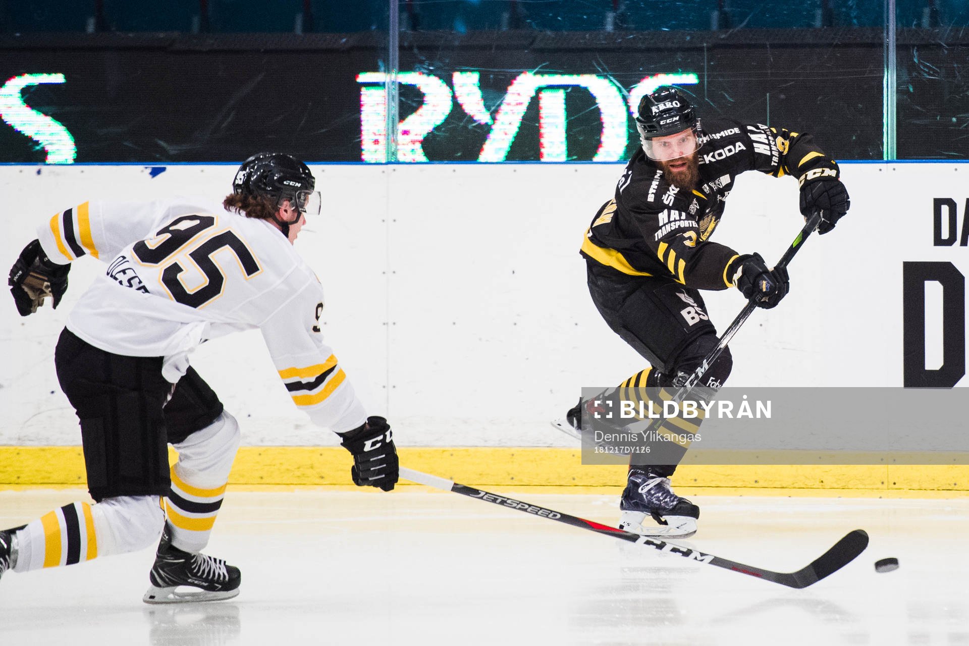 s Johan Larsson  och Panterns Nick Olesen