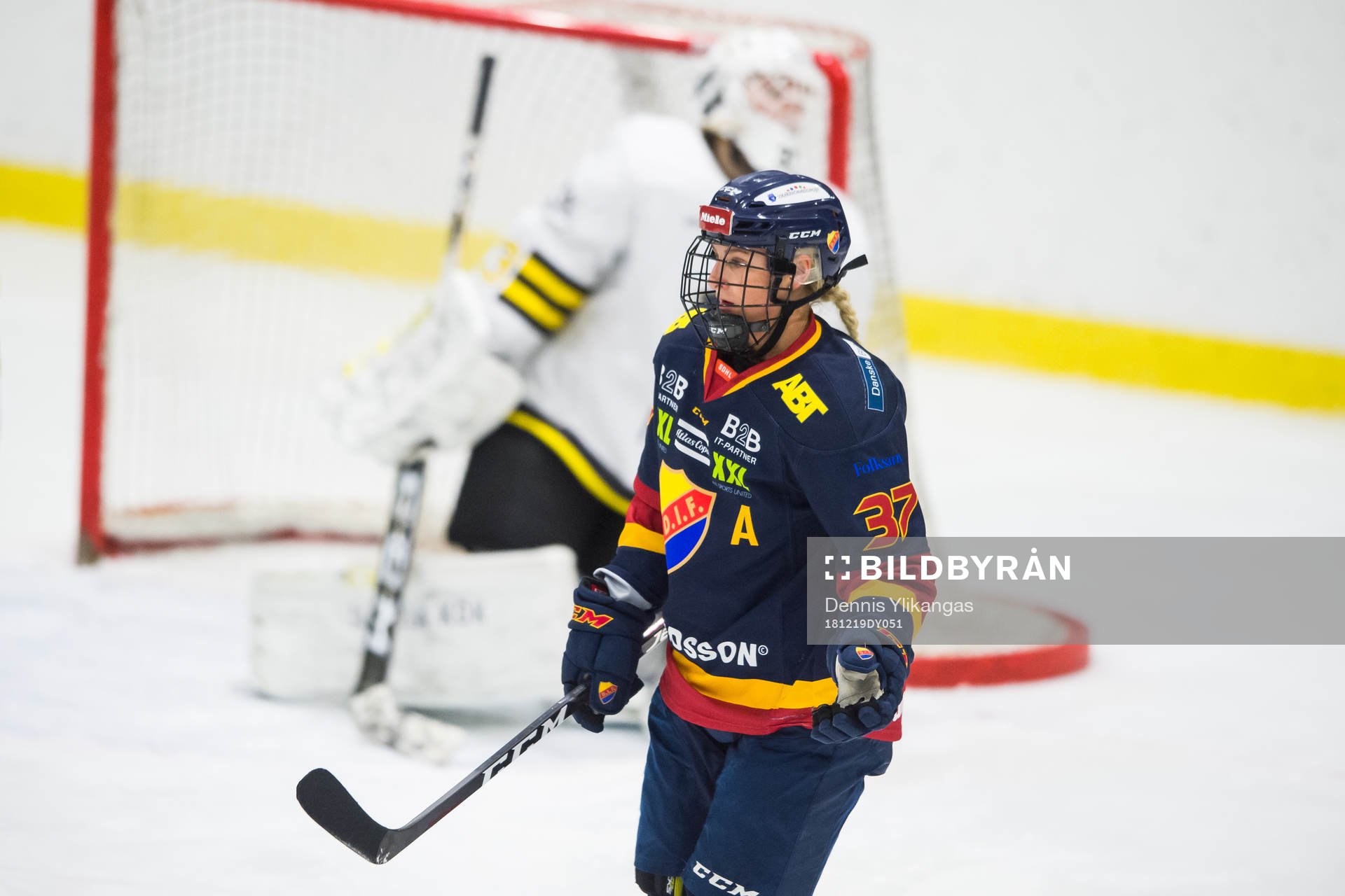 Djurgårdens Josefine Holmgren jublar