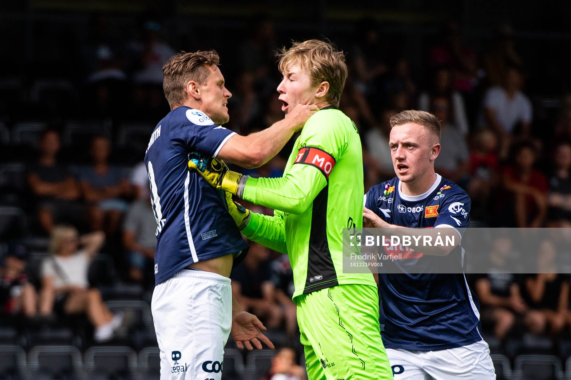 This picture is part of Bildbyrån’s selection of the 100 best sports photos from 2018. Originally published 20180609. Tommy Høiland of Viking in a situation with goalkeeper Mathias Dyngeland of Sogndal during the OBOS-ligaen football match between Sogndal and Viking on June 9, 2018 in Sogndal.