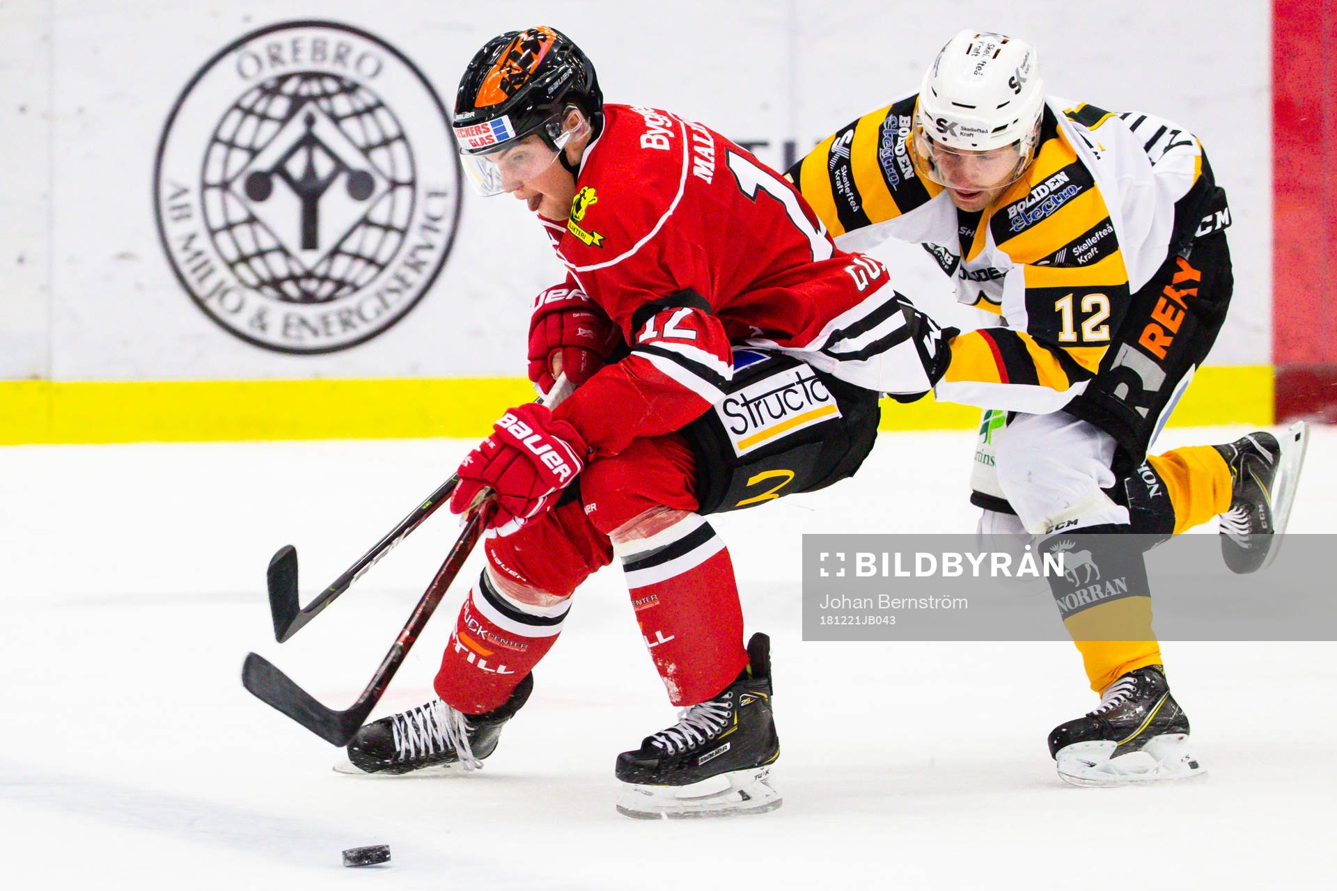 Örebros Glenn Gustafsson och Skellefteås Adam Pettersson