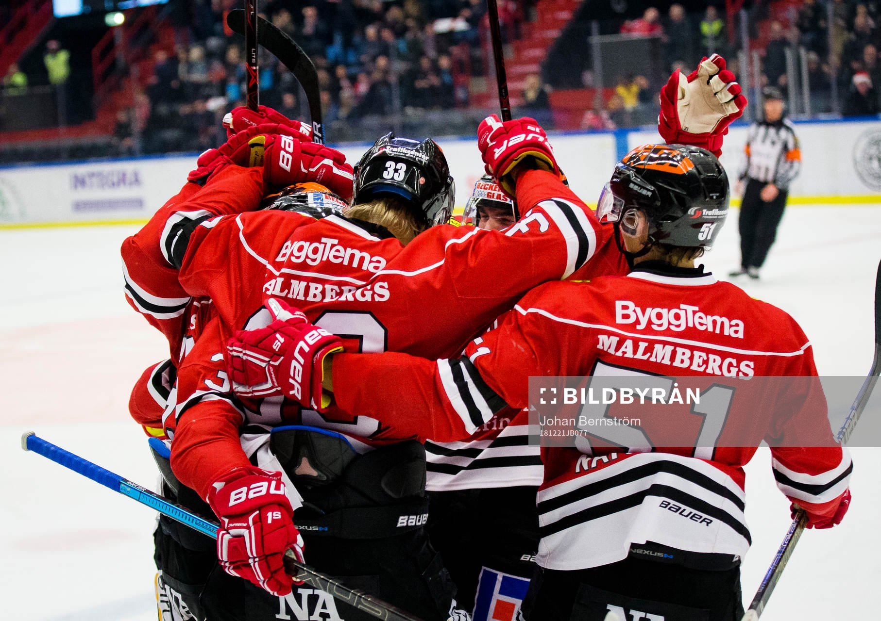 Jubel vid Örebros Jordan Boucher 1-0 mål med Kristian