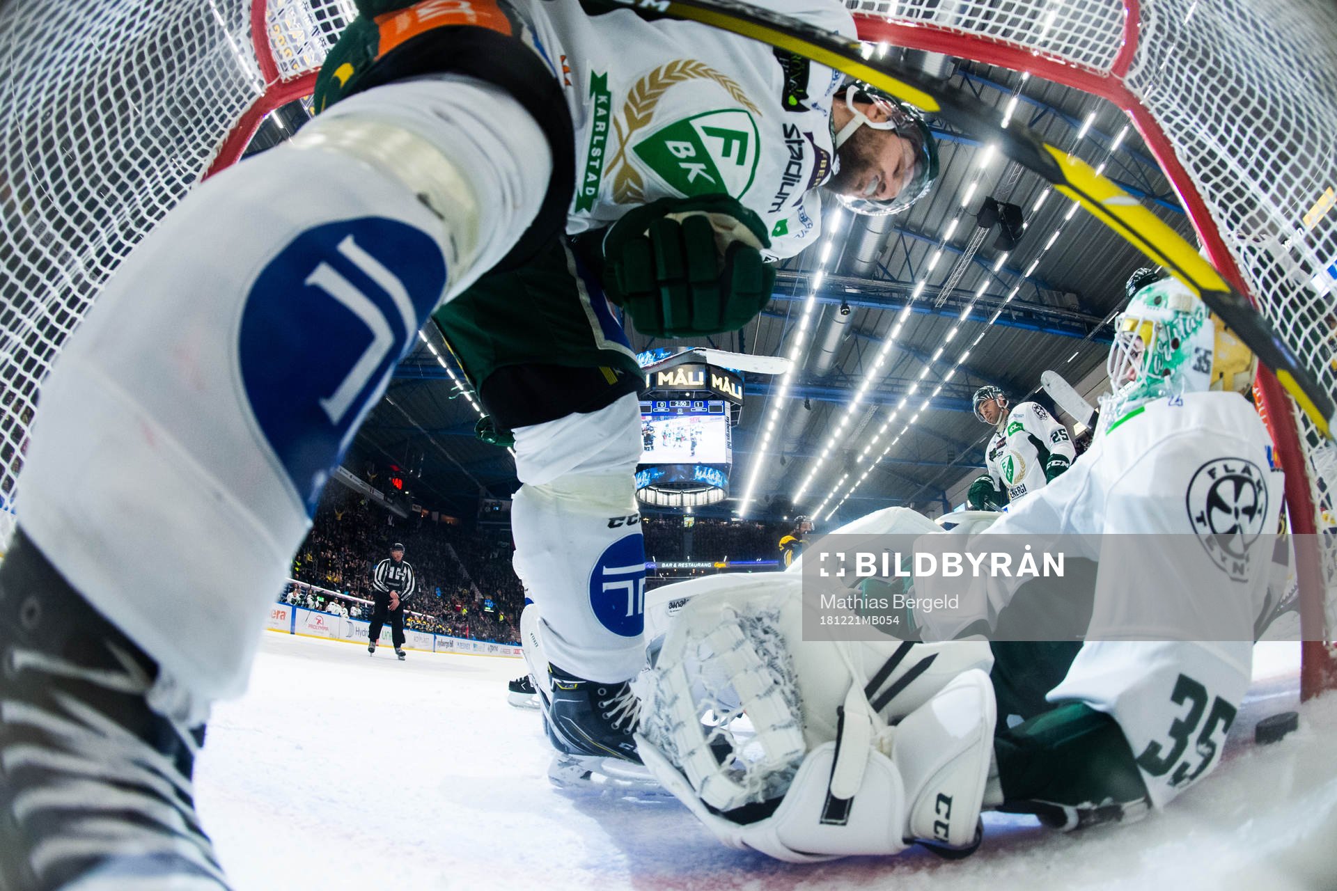 Färjestads Mikael Wikstrand och målvakt Adam Werner när