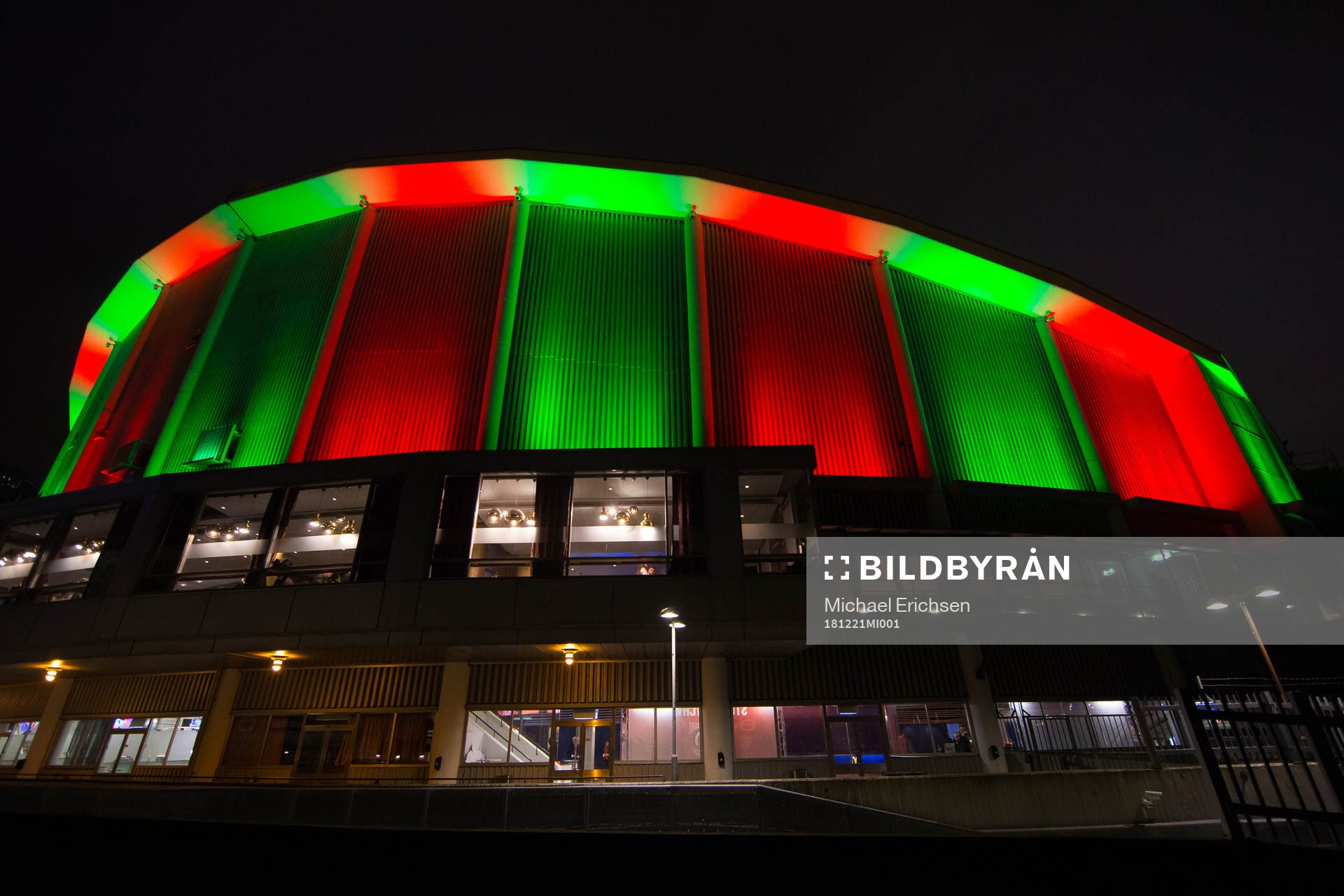 Arena Scandinavium exteriört innan ishockeymatchen i SHL