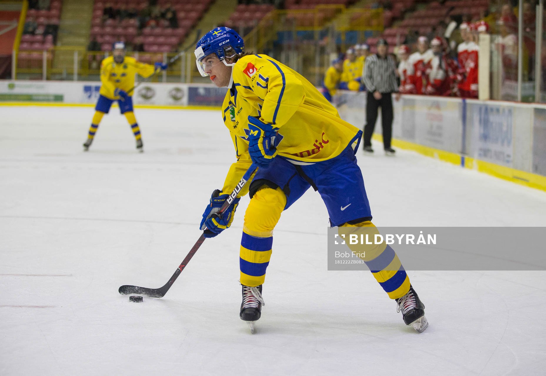 Sweden forward Samuel Fagemo (11)