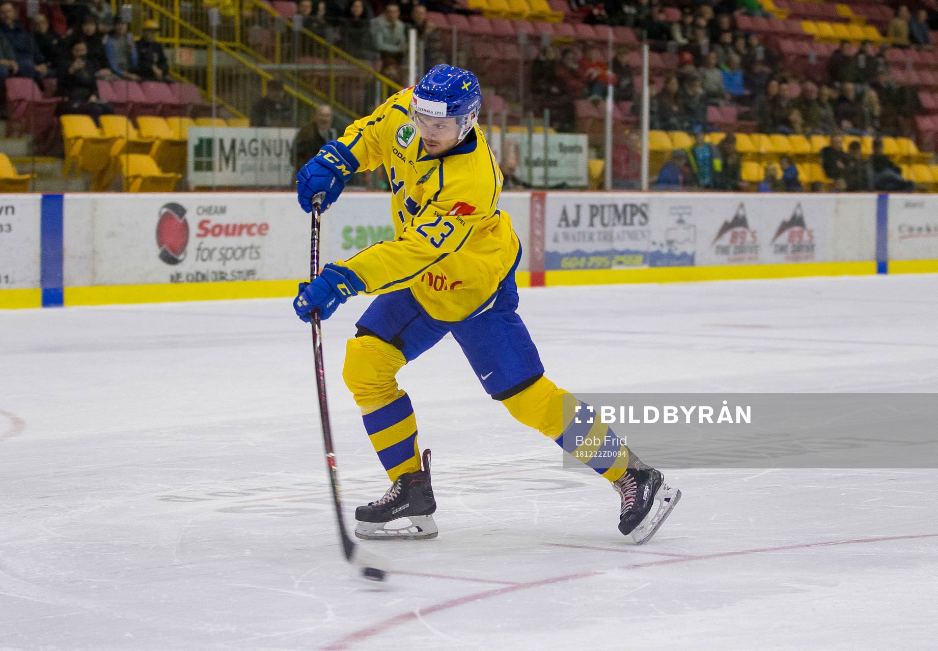 Sweden forward Lucas Elvenes (23)
