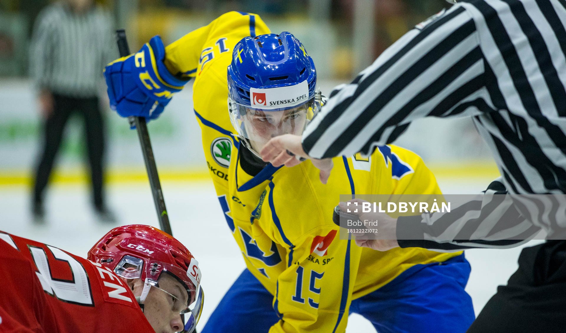 Sweden forward Oskar Bäck (15) focuses