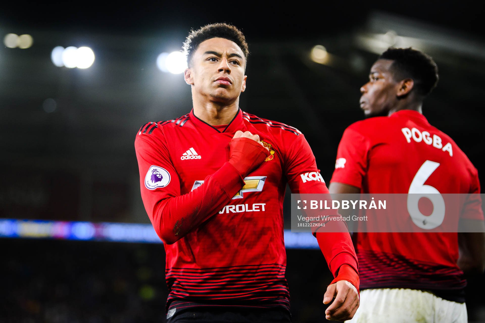 Jesse Lingard and Paul Pogba of Manchester United celebrate