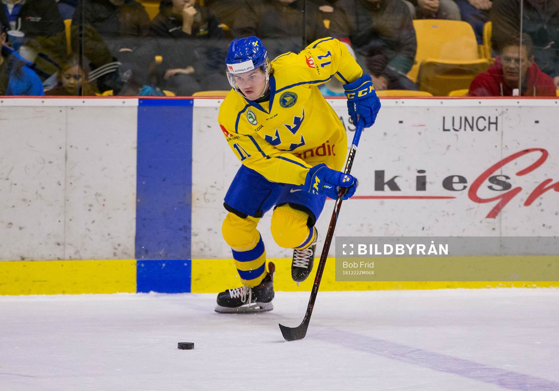 Sweden forward Samuel Fagemo (11)