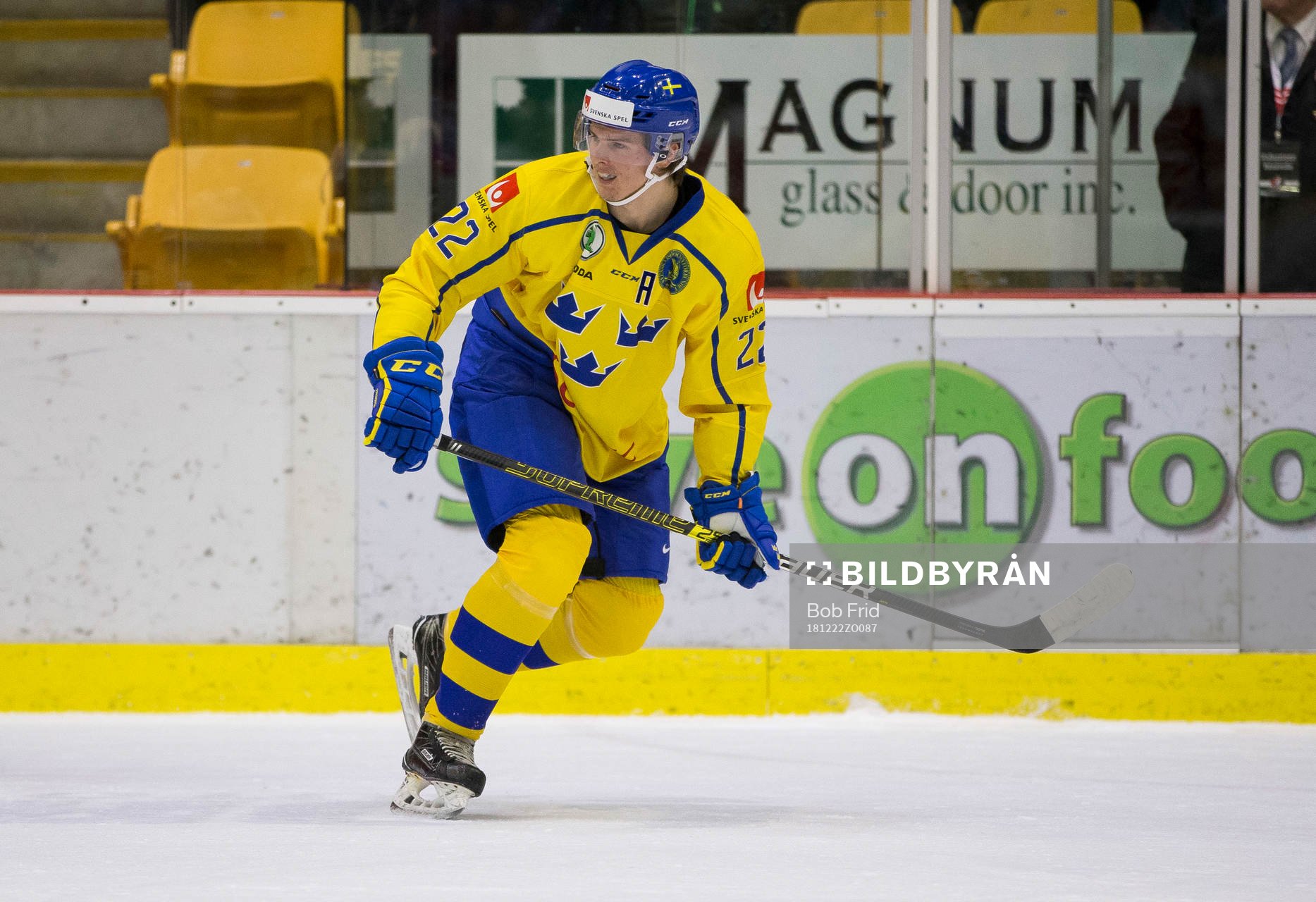 Sweden forward Isac Lundeström (22) in action