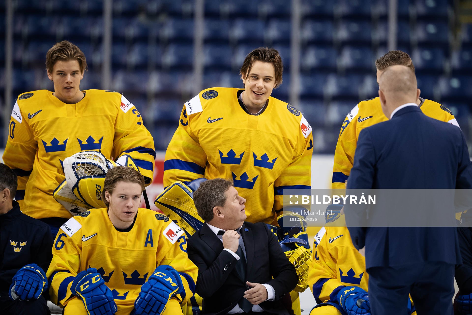 Goaltender Olle Eriksson Ek