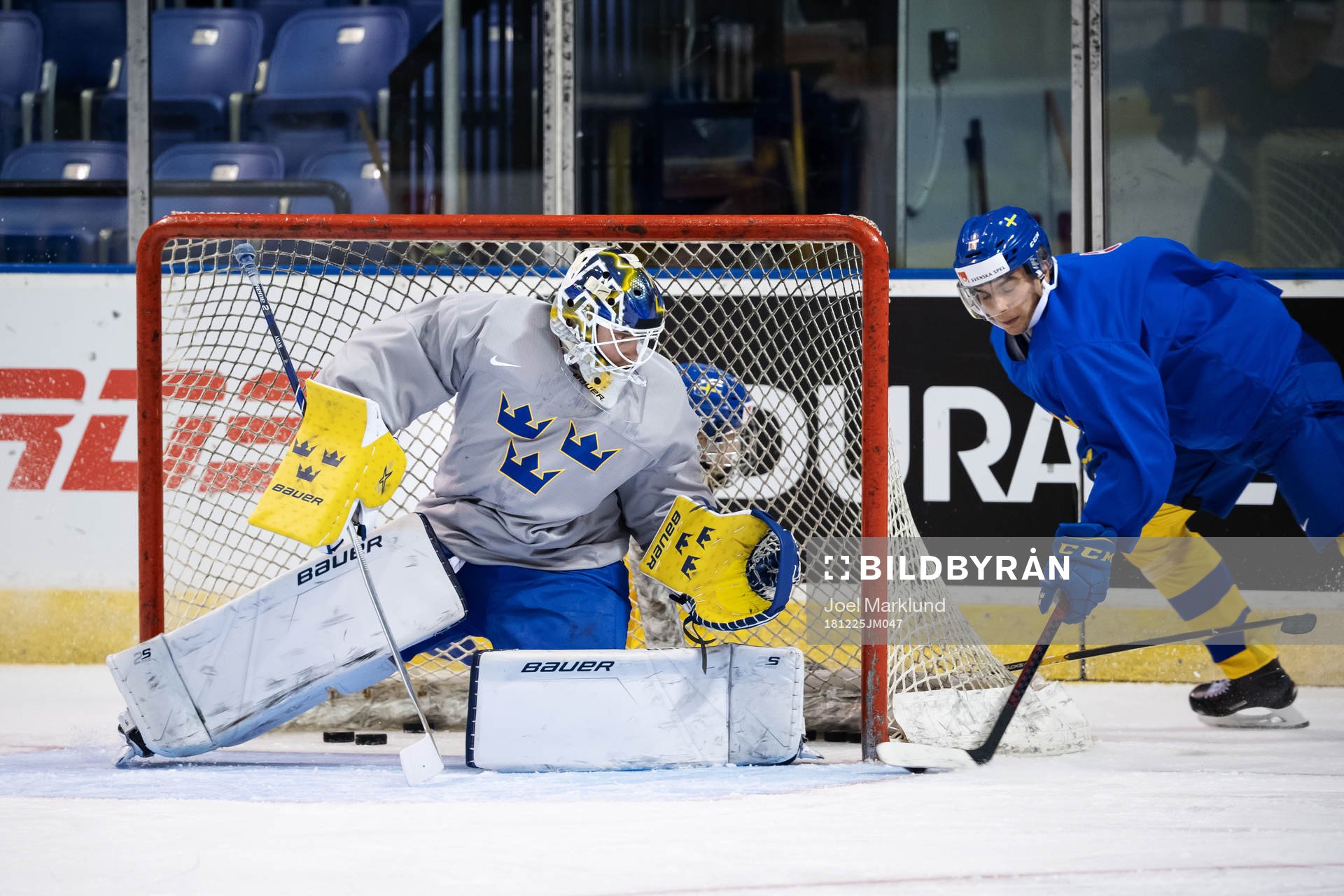 Goaltender Adam Åhman and Jacob Olofsson