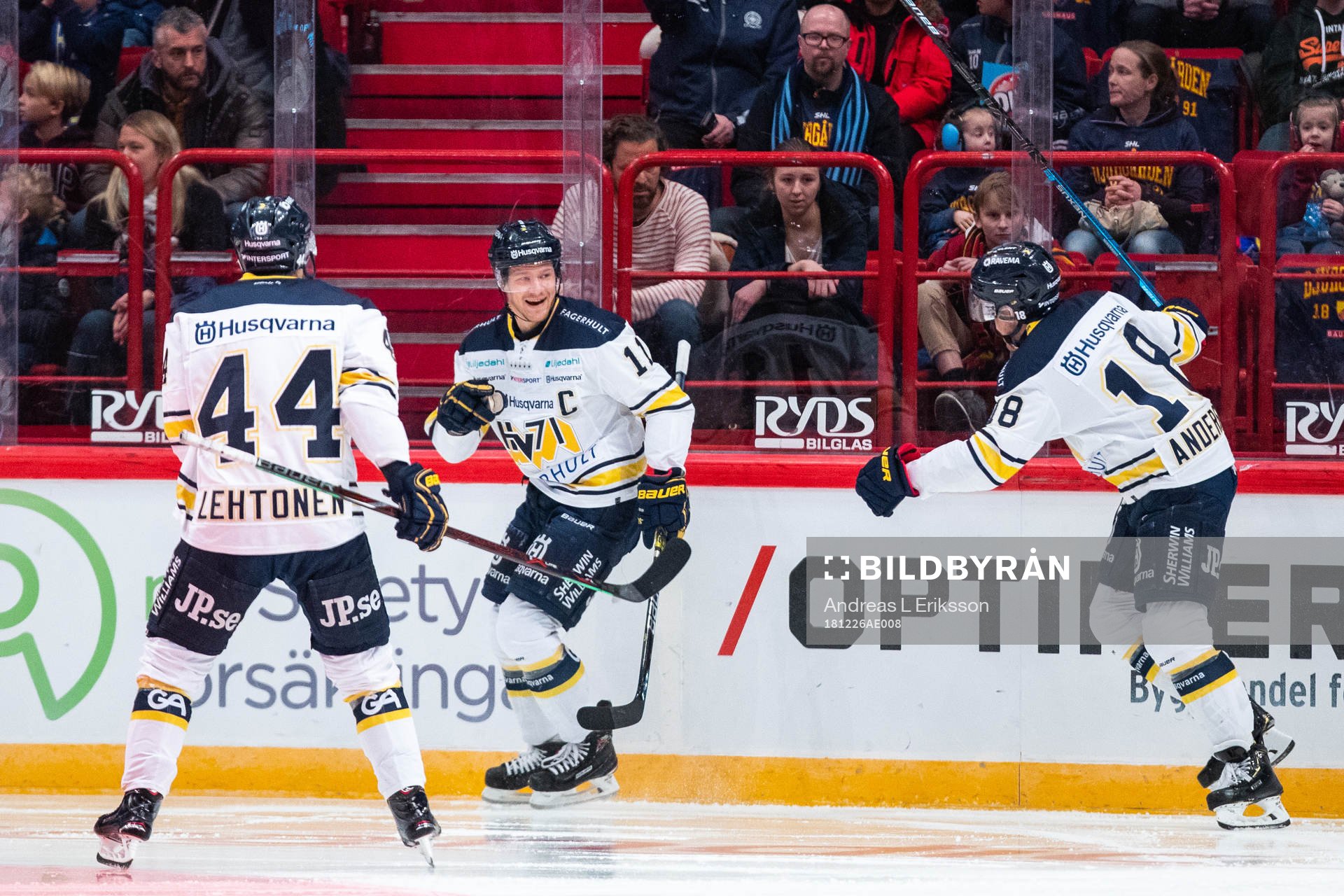 s Mikko Lehtonen, Joakim Andersson och Simon Önerud jublar