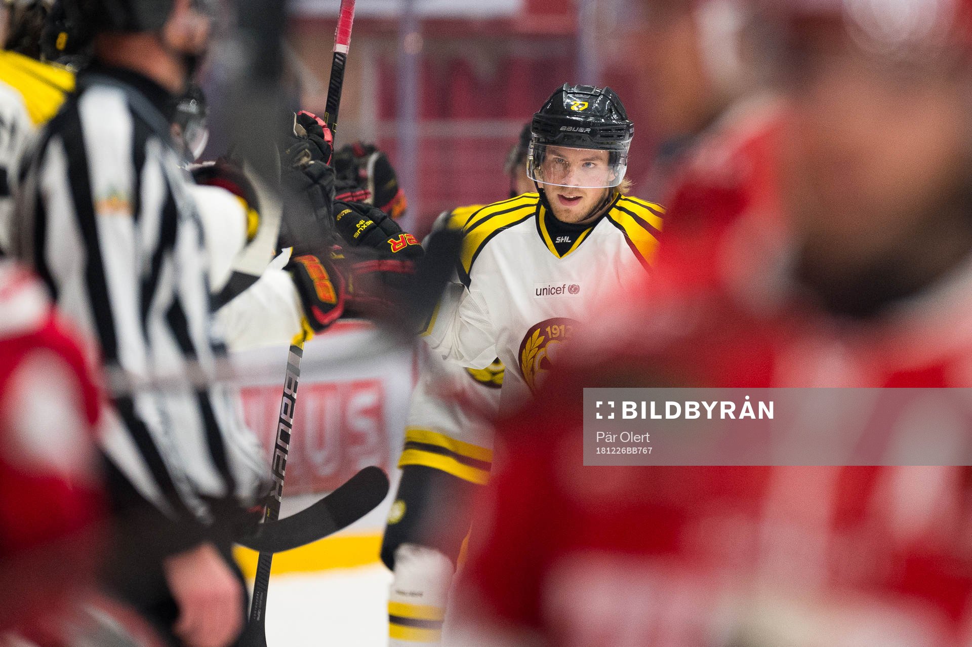 Brynäs Emil Forslund jublar