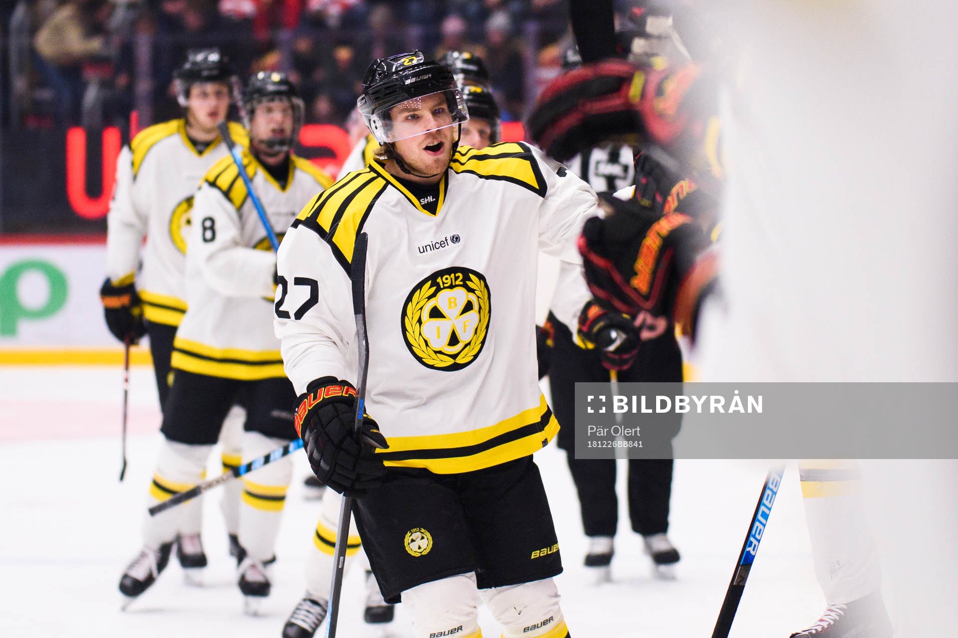 Brynäs Emil Forslund jublar