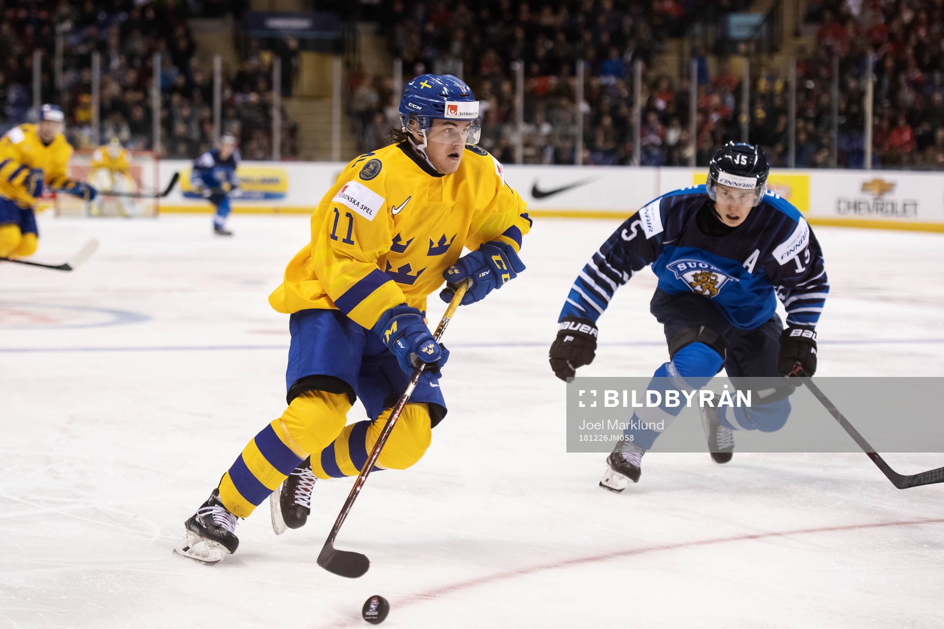 Samuel Fagemo of Sweden and Henri Jokiharju of Finland