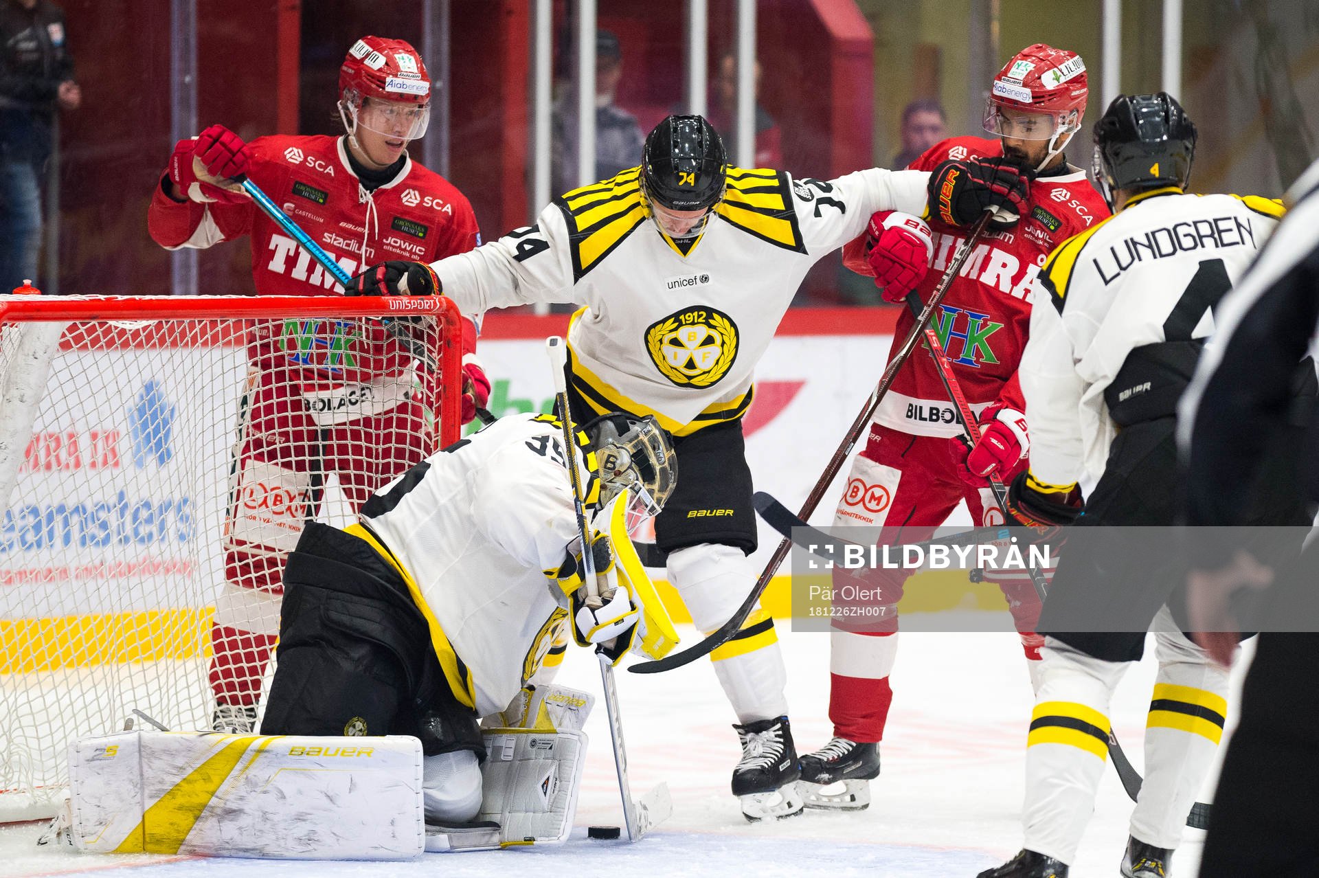 Brynäs målvakt David Rautio, Nicklas Danielsson och
