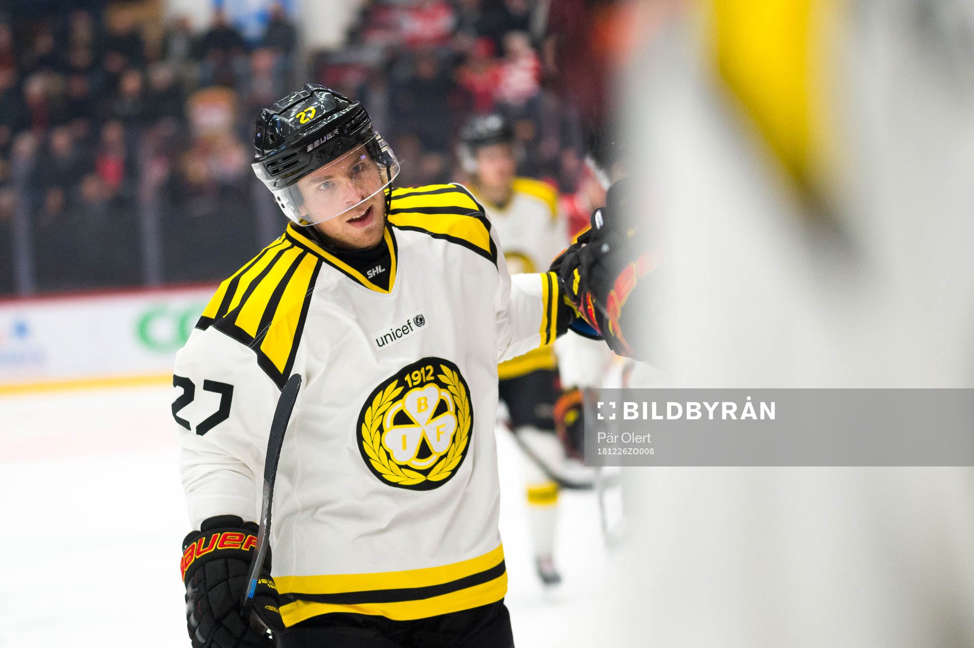 Brynäs Emil Forslund jublar