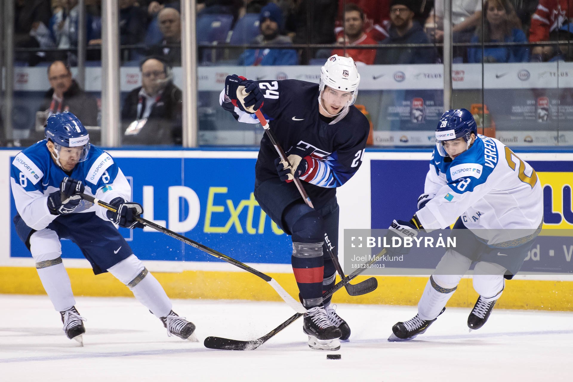Aidos Zhorabek and Ivan Vereshagin of Kazakhstan in action