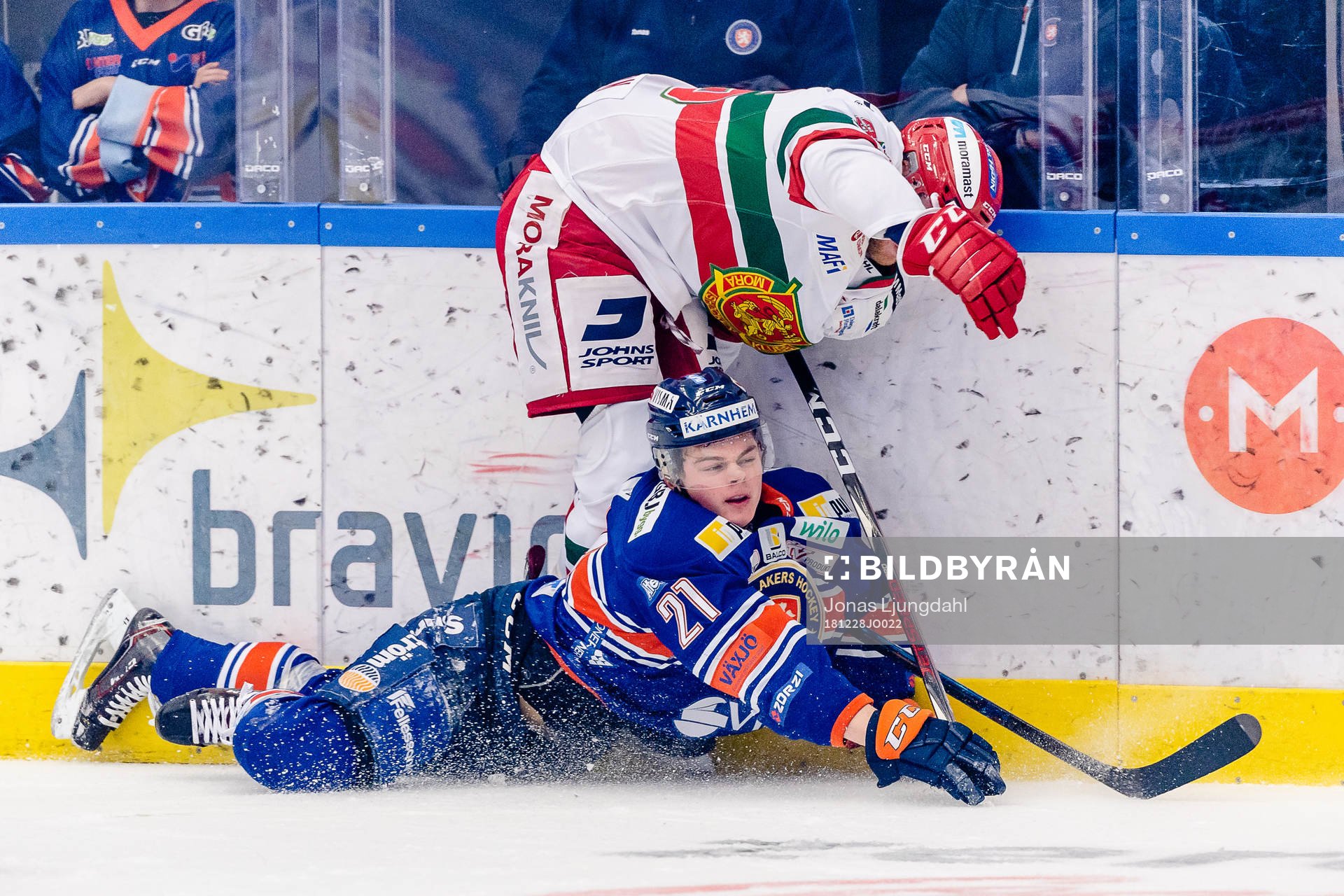 Växjös Filip Cederqvist faller