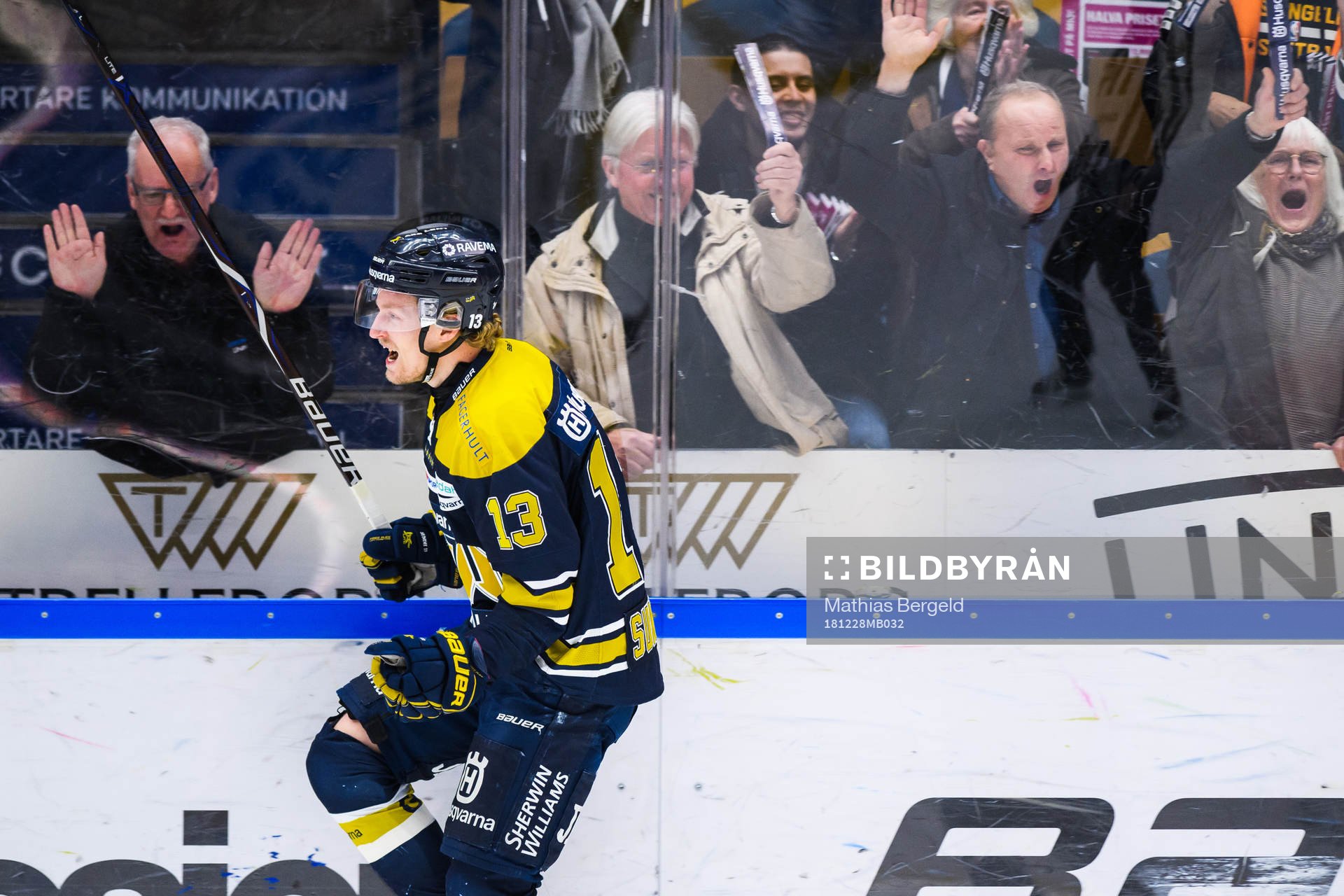 s Oscar Sundh jublar