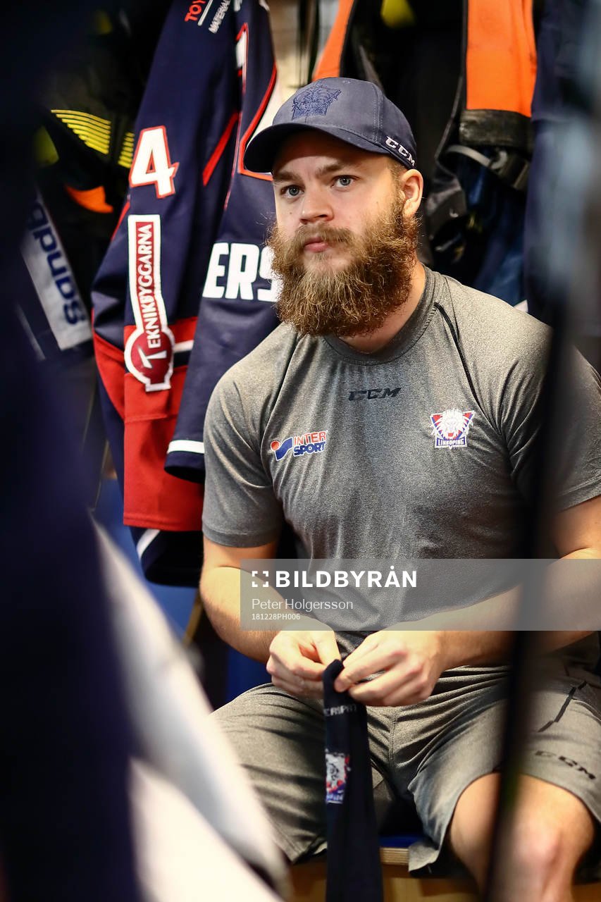 Linköpings Jimmy Andersson före ishockeymatchen i SHL