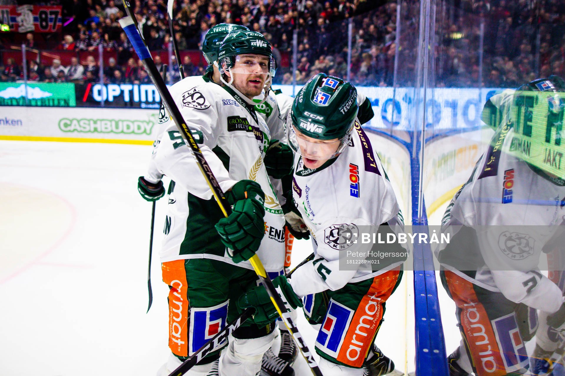 Färjestads Gustav Rydahl jublar med lagkamrater