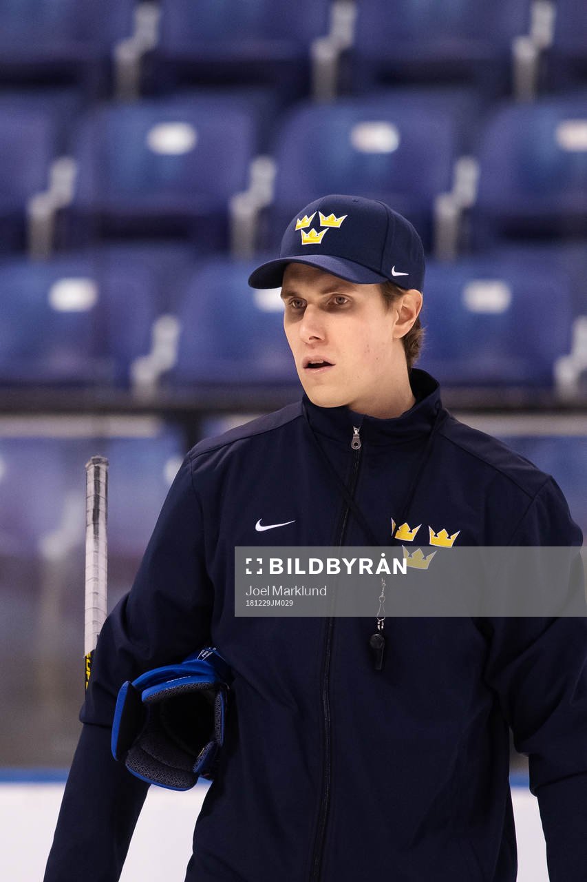 Assistant coach Joel Rönnmark of team Sweden at a morning