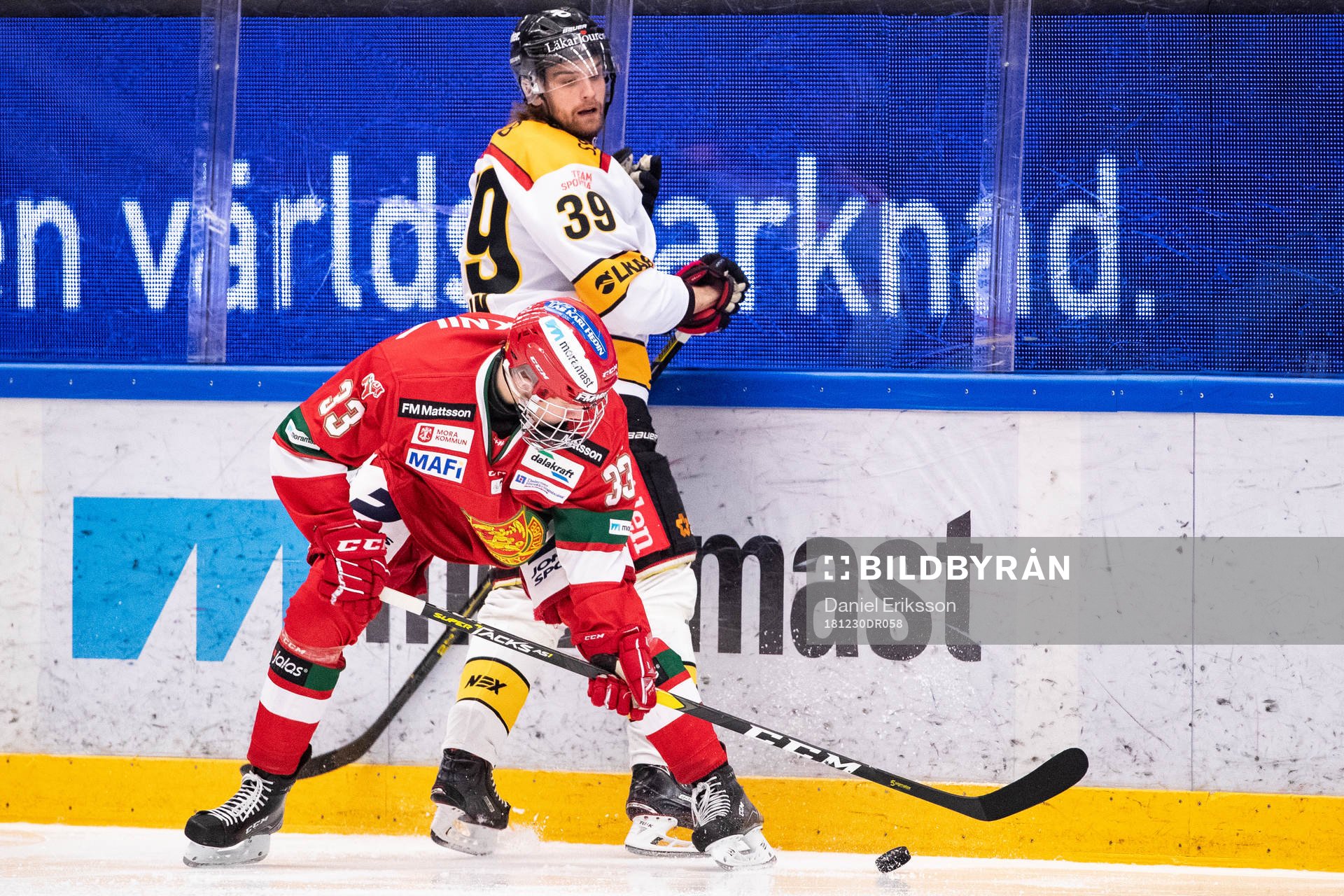 Moras Charles Eklund och Luleås Pontus Själin