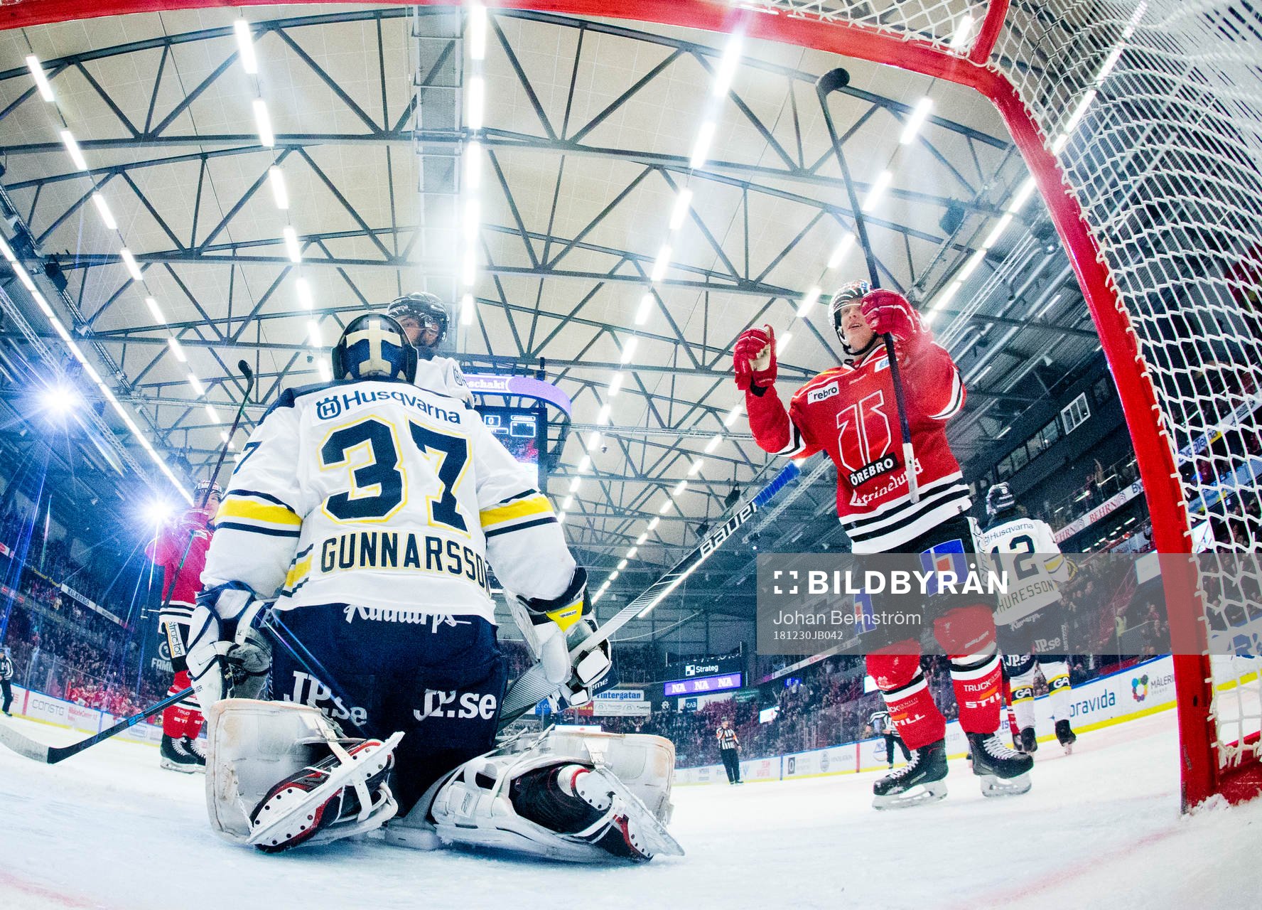 Örebros Patrik Virta jublar