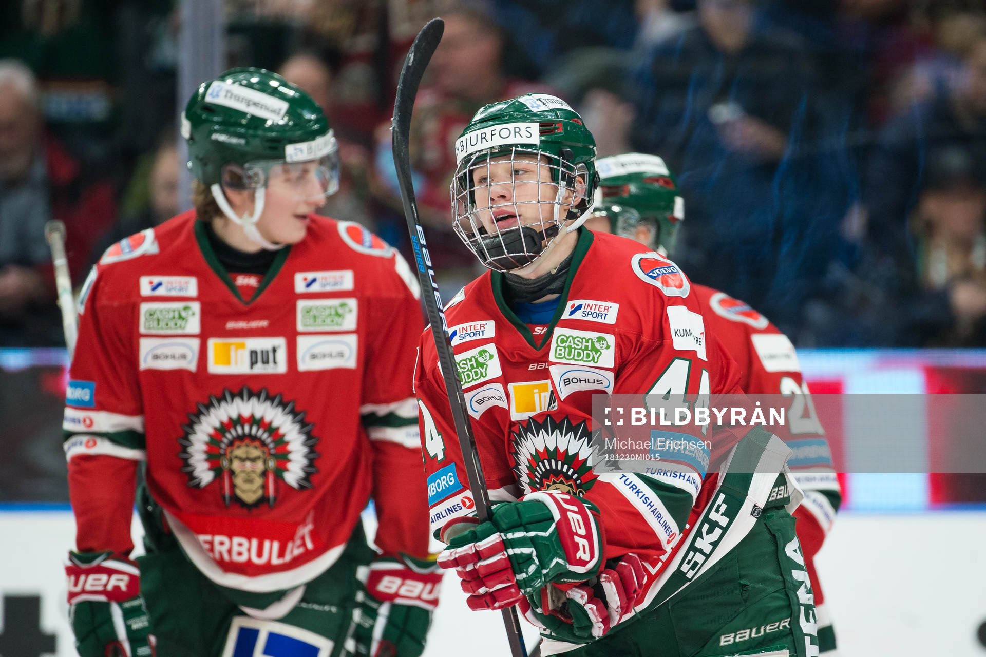 Frölundas Lucas Raymond  jublar